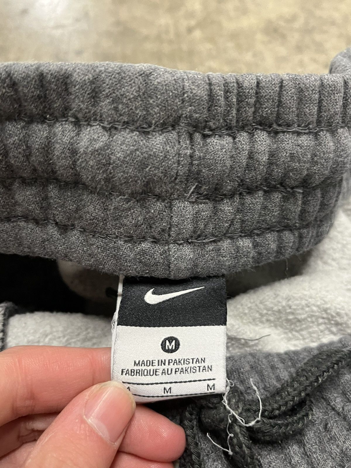 Nike × Vintage Nike sweatpants y2k baggy fit wide leg rare hype skater Size US 32 / EU 48 - 6 Thumbnail