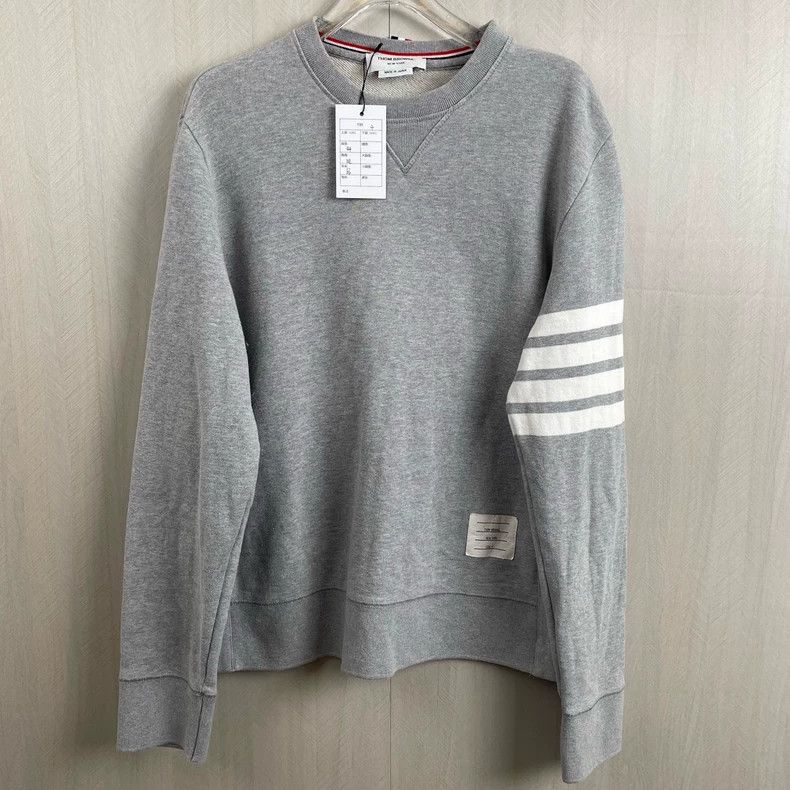 Thom Browne Thom Browne size4 Classic grey four stripe hoodie Size US XL / EU 56 / 4 - 1 Thumbnail