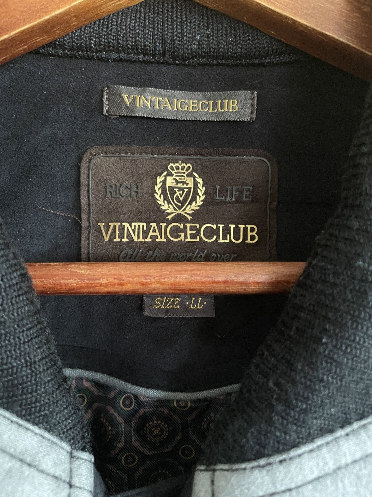 Vintage Vintage Japanese Brand Vintageclub Bomber Jacket 1990s Size US L / EU 52-54 / 3 - 7 Thumbnail