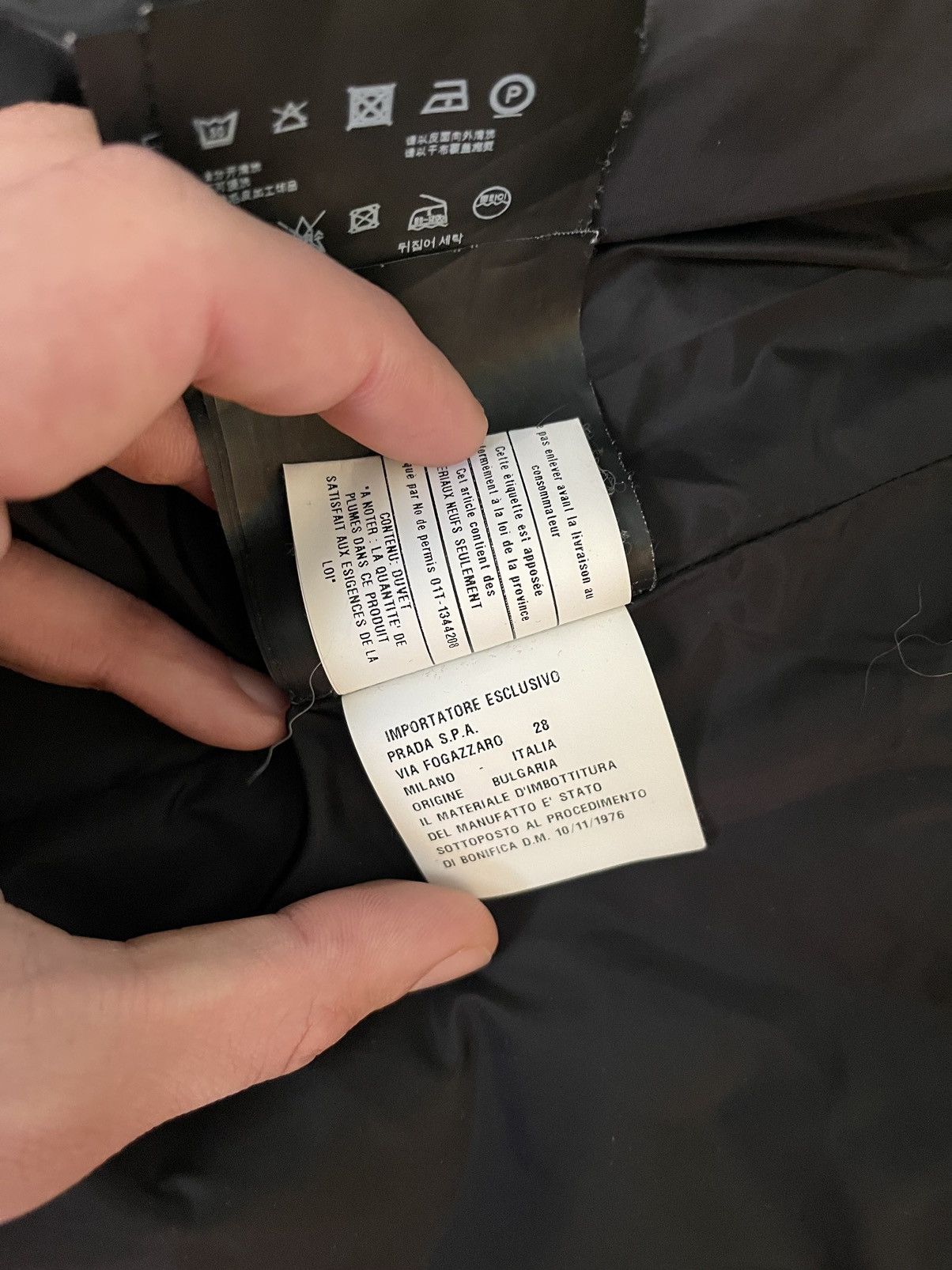Prada Prada avant Garde down puffer vest with fur collar Size M / US 6-8 / IT 42-44 - 12 Thumbnail