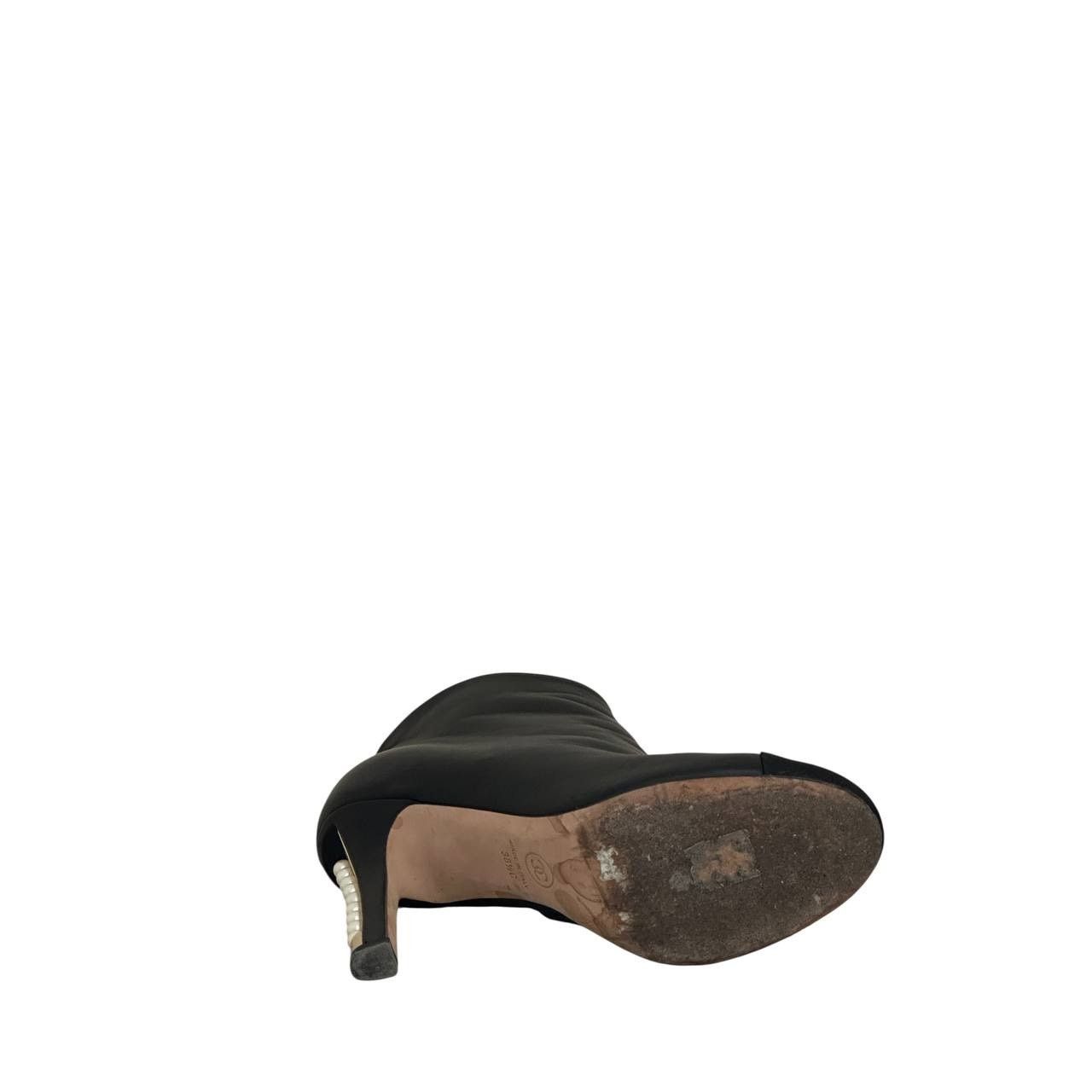 Chanel Chanel Black Leather Pearl Heel Ankle Boots Sz 38.5 Size US 7.5 / IT 37.5 - 6 Thumbnail
