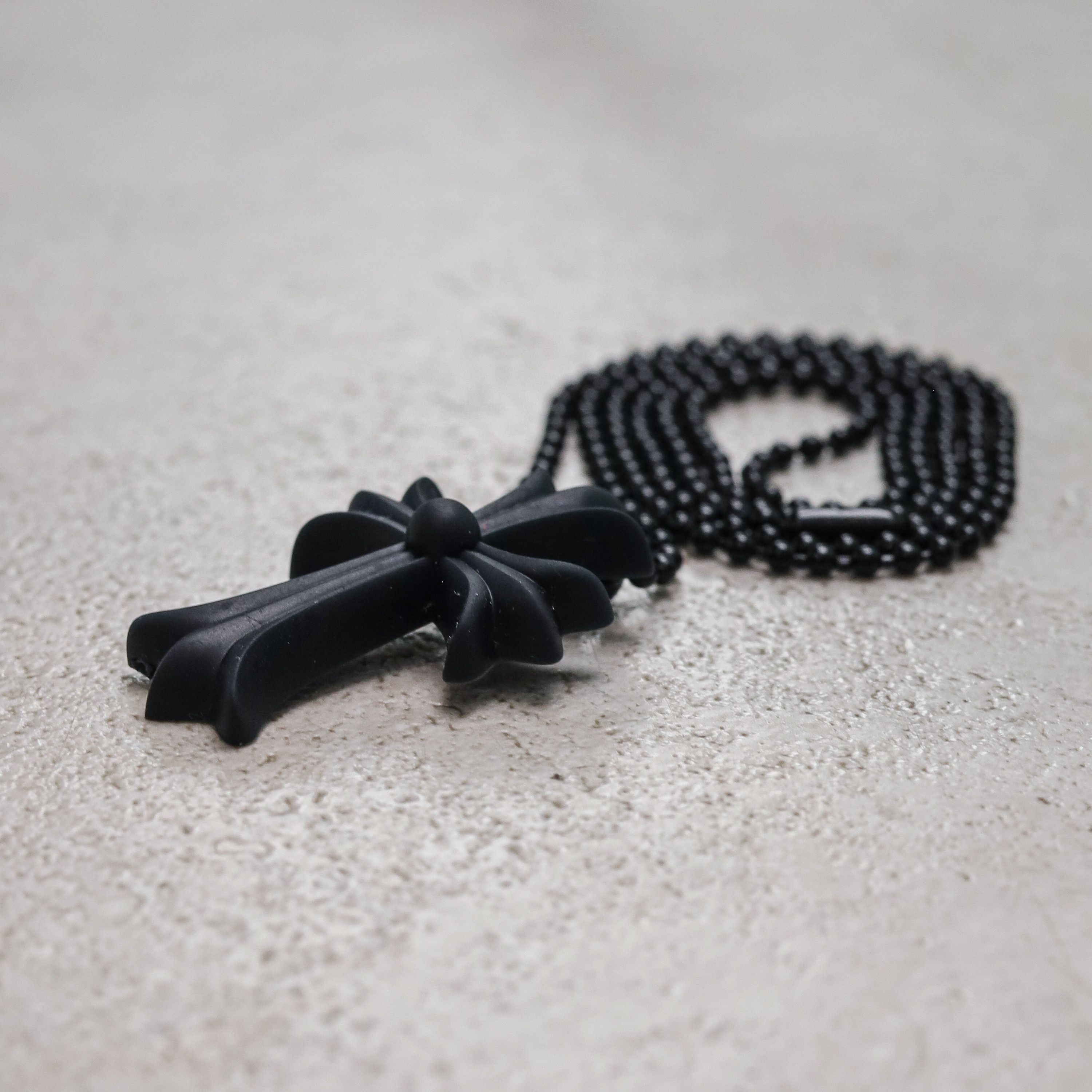 Chrome Hearts Chrome Hearts Silichrome cross Necklace Black Size ONE SIZE - 4 Thumbnail