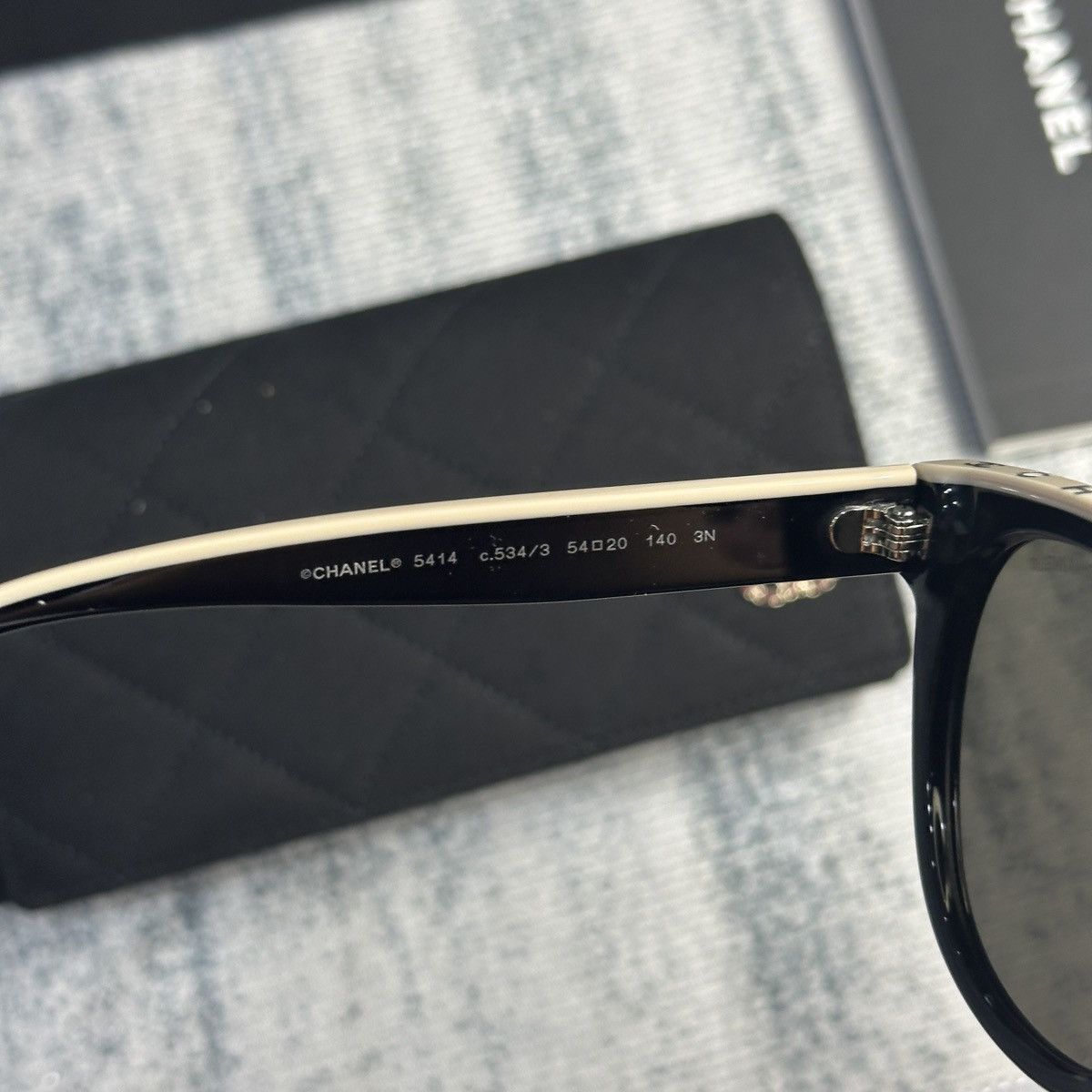 Chanel CHANEL 0CH5414 C534/3 SUNGLASSES Size ONE SIZE - 8 Thumbnail