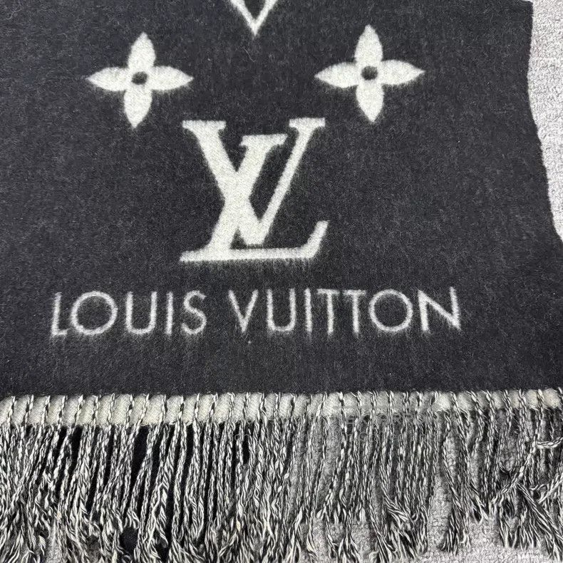 Louis Vuitton Louis Vuitton Hot style three-flower logo jacquard double- Size ONE SIZE - 4 Thumbnail