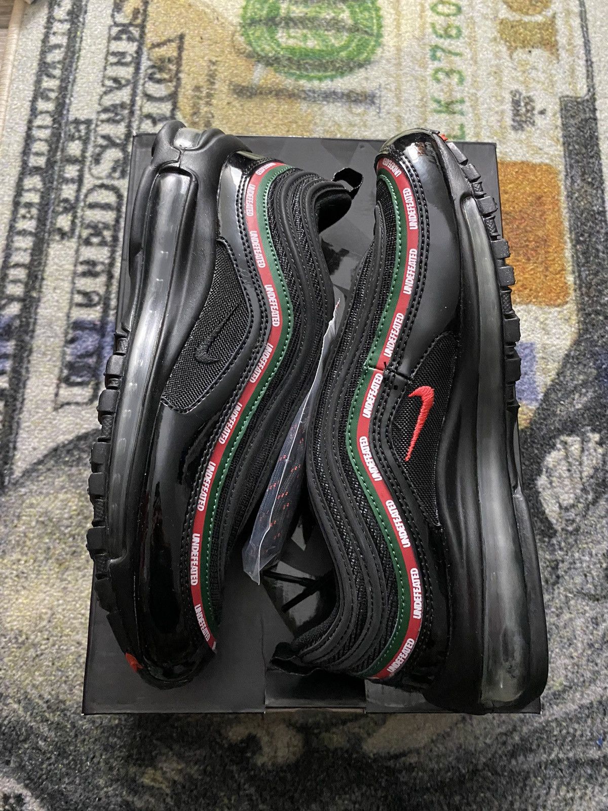 Nike × Undefeated Nike Air Max 97 Undefeated Black (2017) Size US 8 / EU 41 - 2 Thumbnail