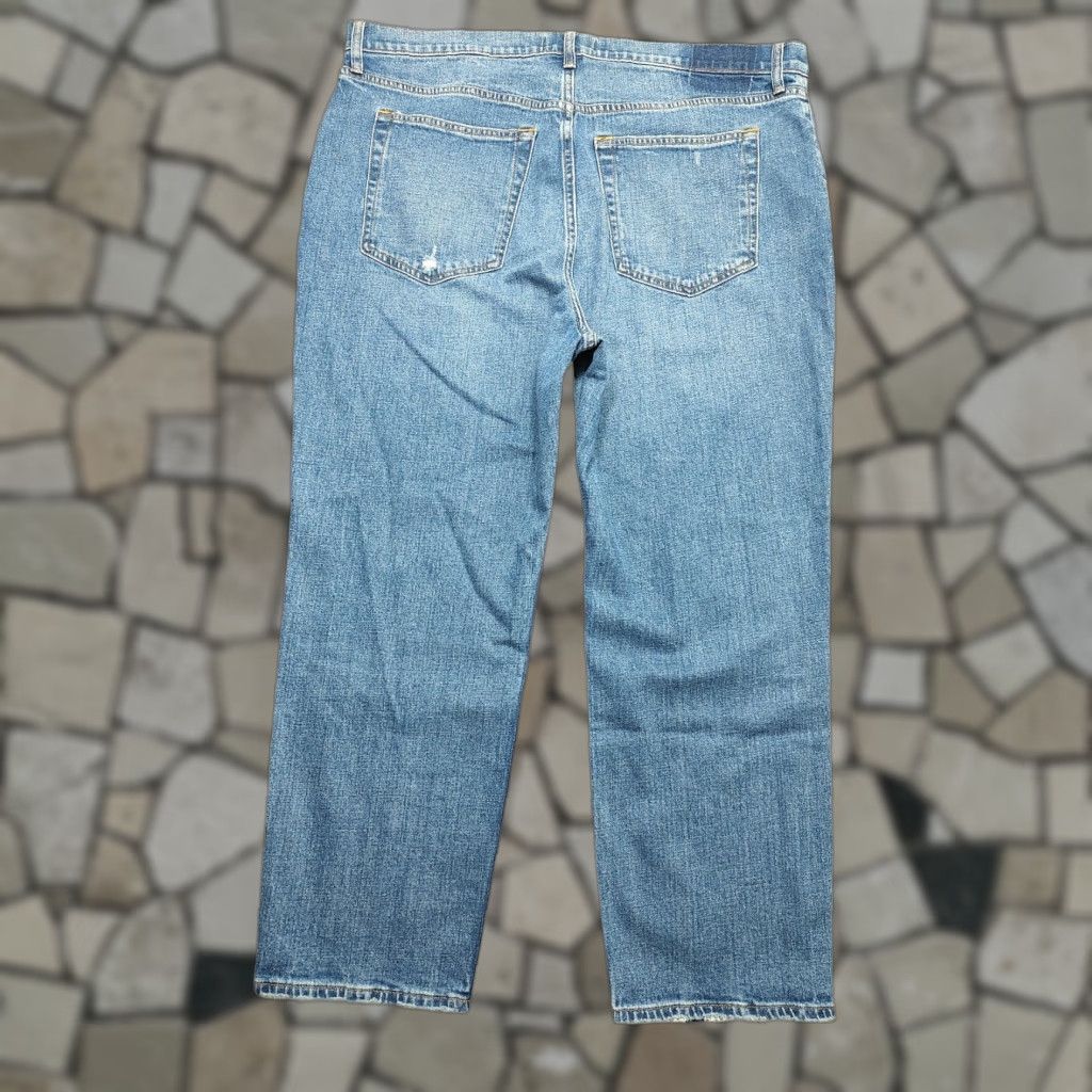 Abercrombie & Fitch VINTAGE Abercrombie & Fitch Ankle Jeans Distressed 90s City Womens Plus 20 Blue 27 Inseam 13 Rise 5-Pocket Denim Cotton Blend Zip Closure Size ONE SIZE - 1 Thumbnail