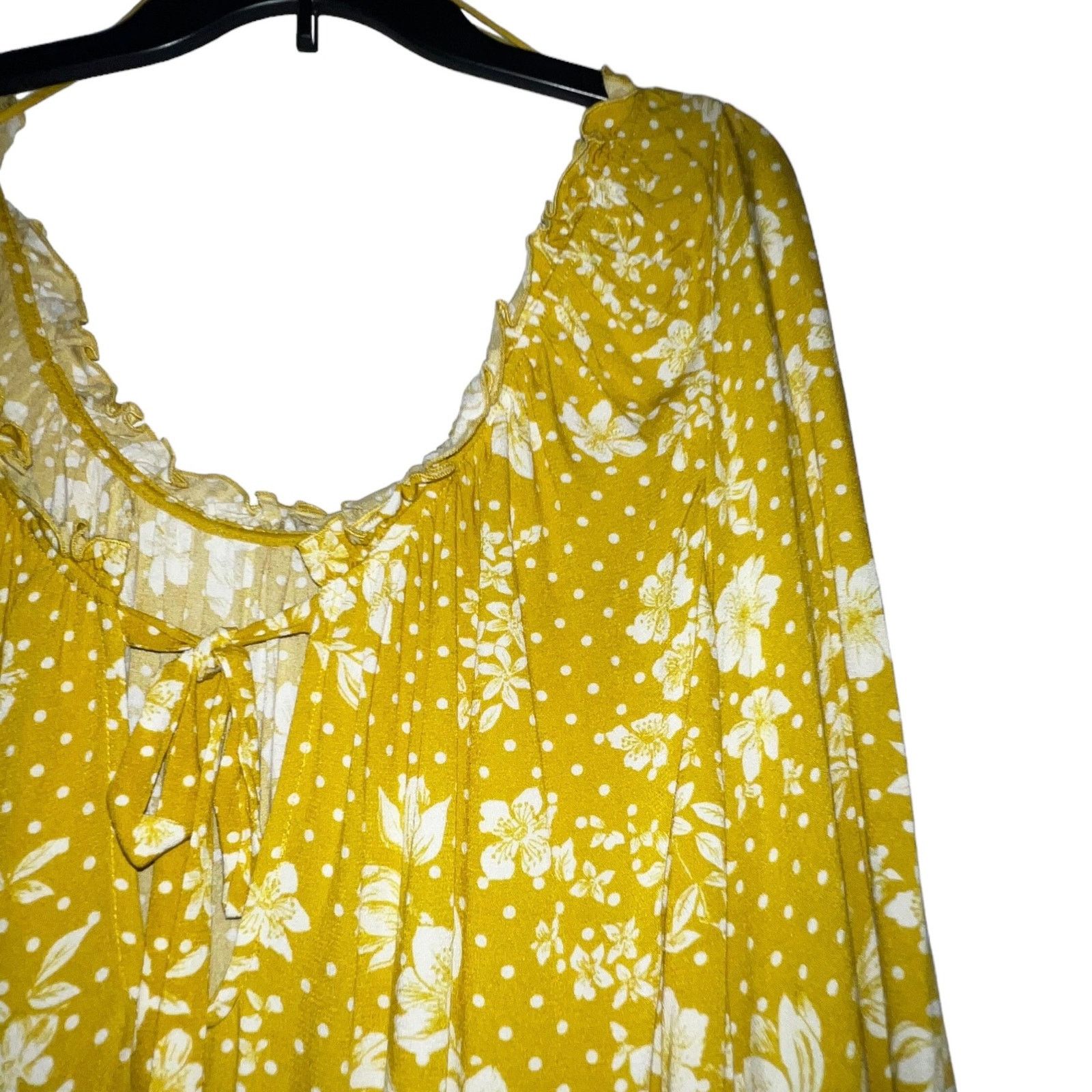 Free People Free People One On One Date Bodysuit Top Bell Sleeve MED Size M / US 6-8 / IT 42-44 - 5 Thumbnail