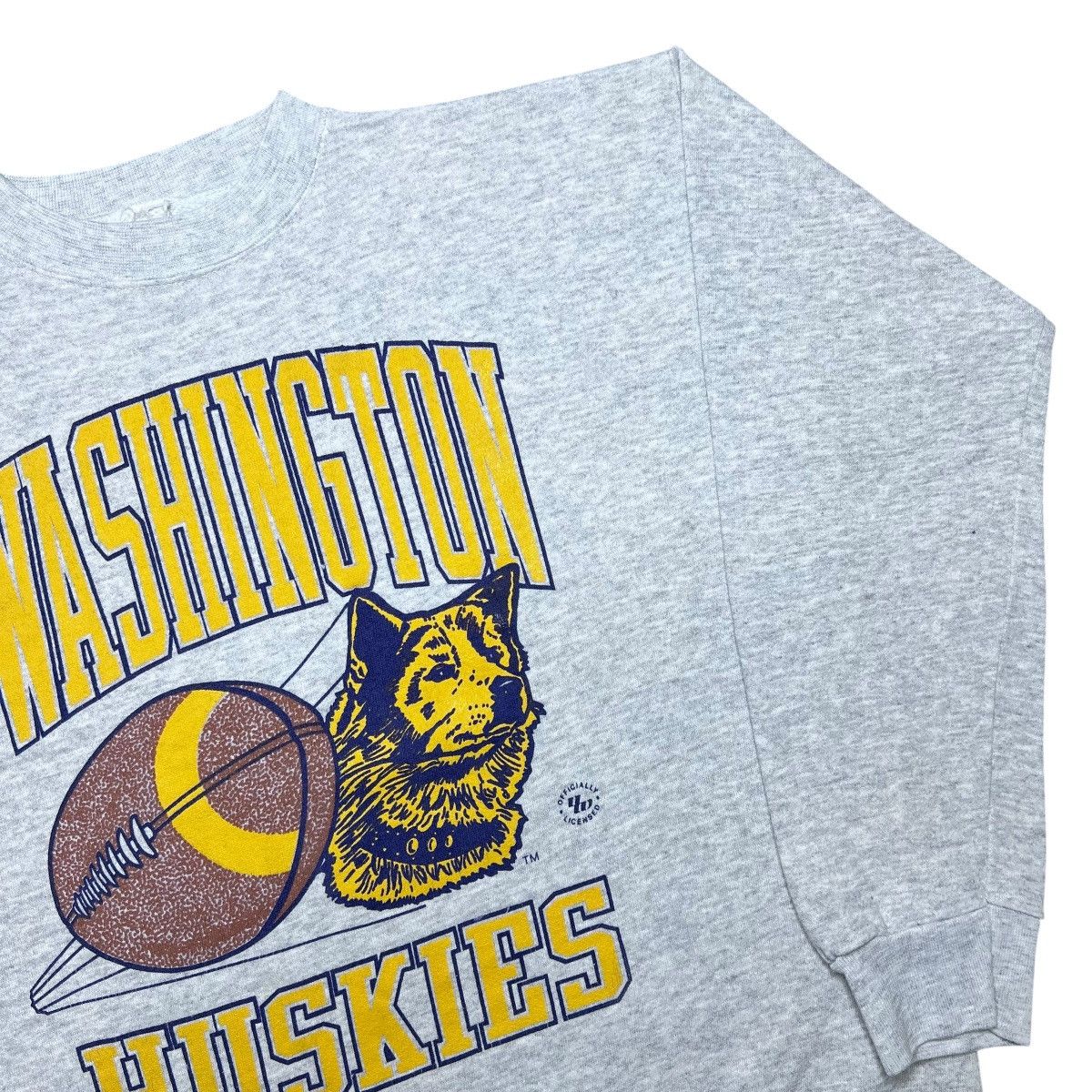NCAA 90s Washington Huskies Spell Out Mascot Football Sweatshirt Size US L / EU 52-54 / 3 - 14 Thumbnail