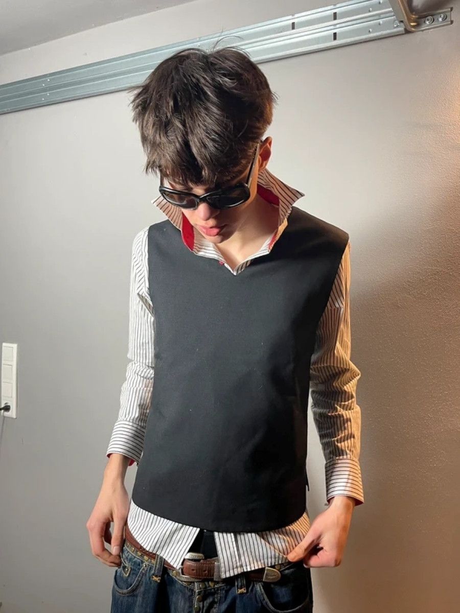 Maison Margiela Maison Margiela Line 14 V-neck Slim-Fit Knit Sleeveless Vest Size US S / EU 44-46 / 1 - 2 Thumbnail