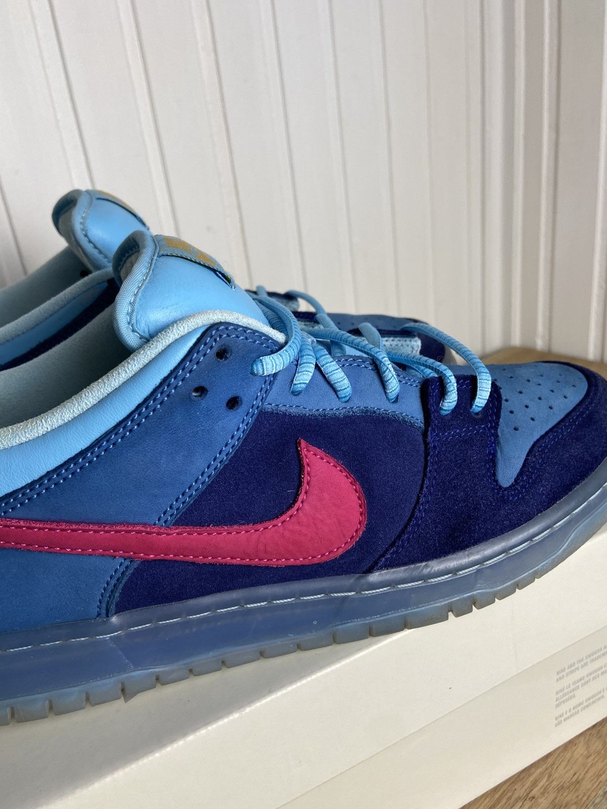 Nike Used Nike SB Dunk Low "Run The Jewels" authentic size 11US Size US 11 / EU 44 - 13 Thumbnail