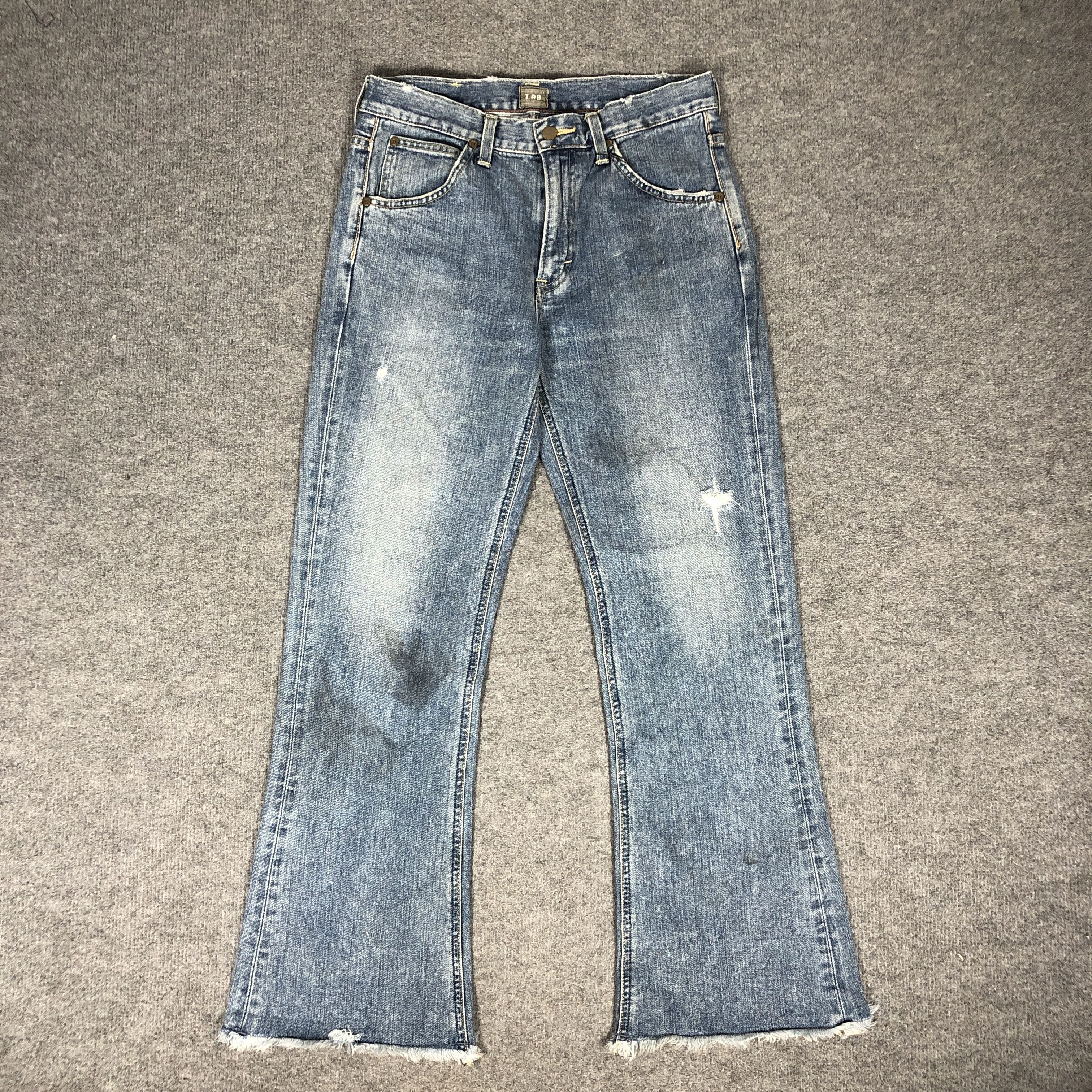 Lee × Vintage Womens Vintage Lee Jeans Distress Light Blue Wash L1215W Size 30" / US 8 / IT 44 - 1 Thumbnail