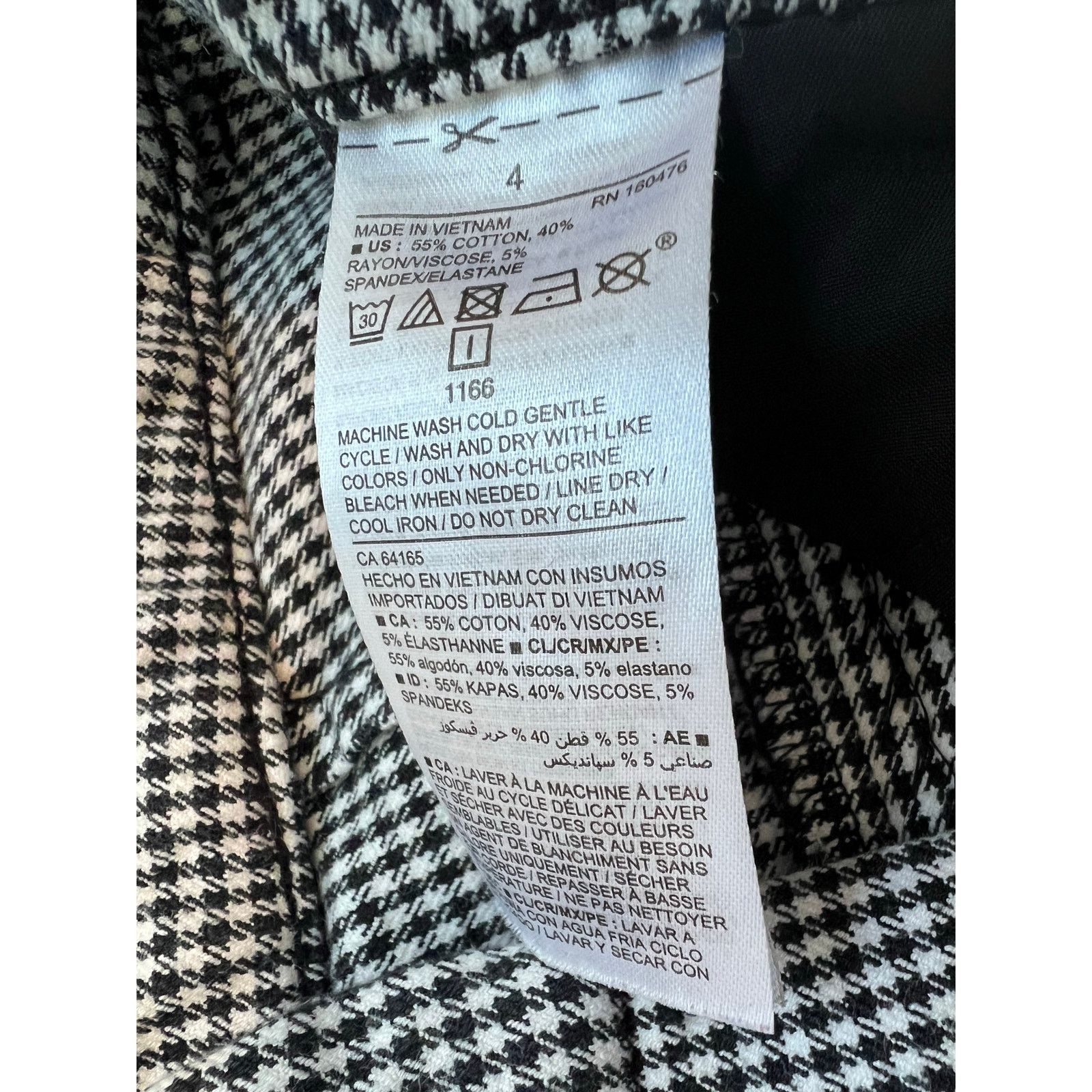 Old Navy Old Navy Pixie High Rise Houndstooth Chino Pants Size 4 Size 27" / US 4 / IT 40 - 7 Thumbnail