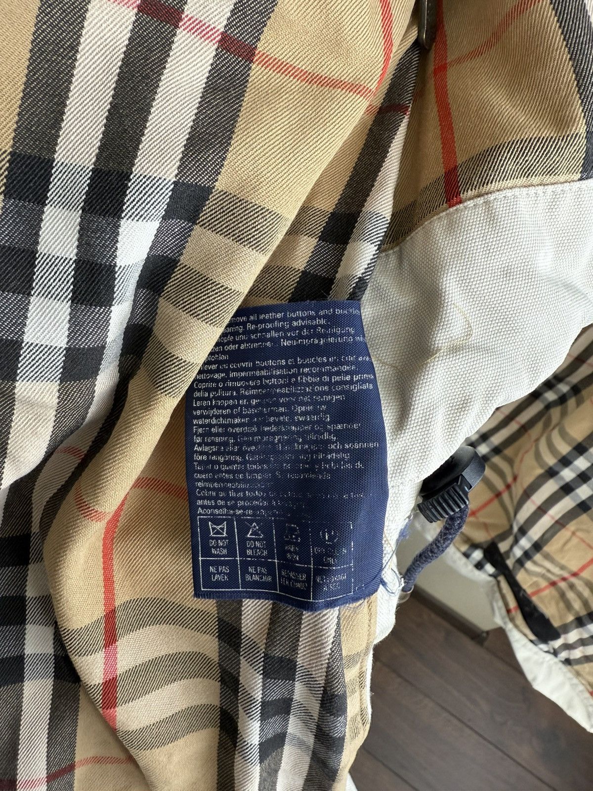 Burberry Burberrys of London Hooded Rain Coat Jacket Beige Size L |G1 Size US L / EU 52-54 / 3 - 16 Thumbnail