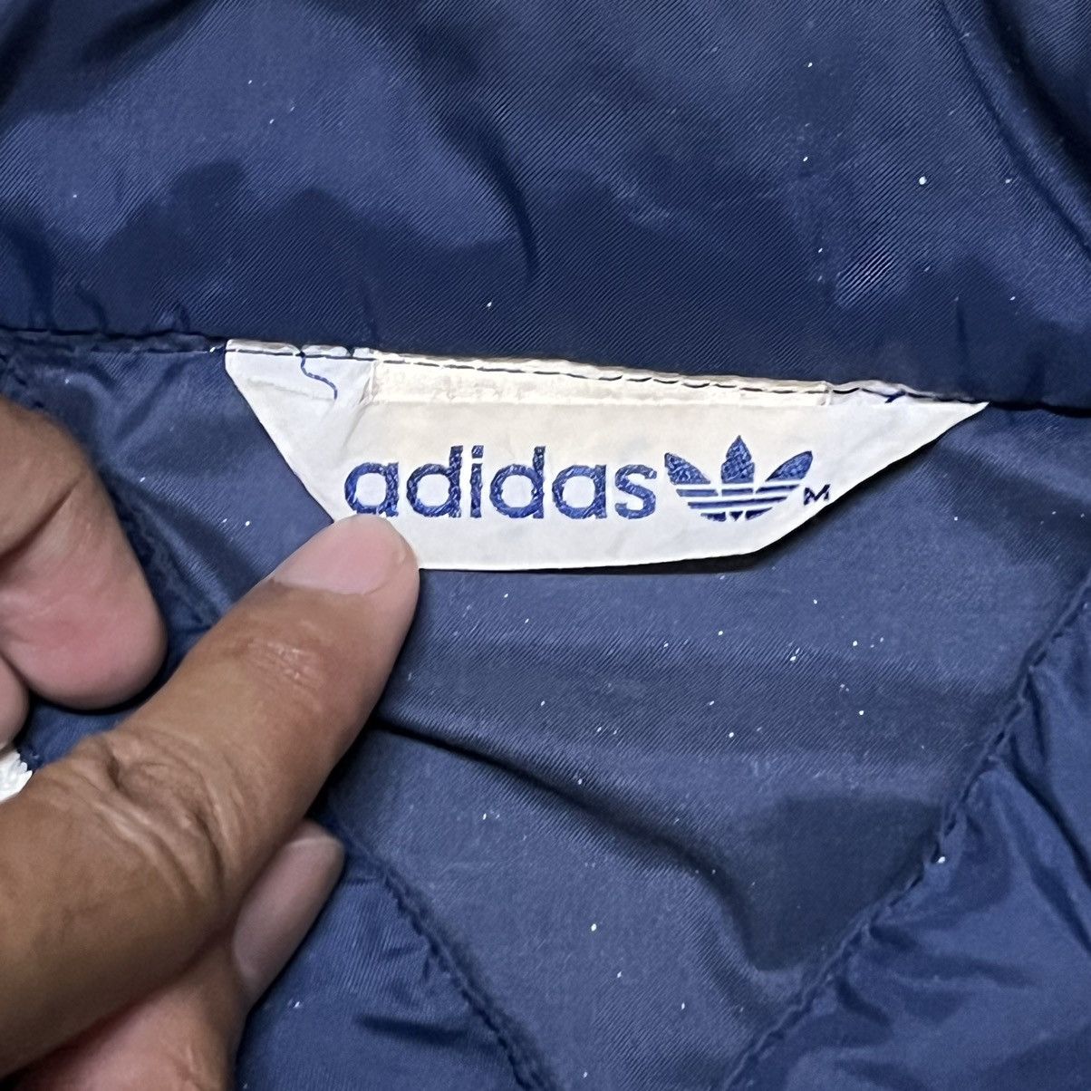 Adidas Vintage Adidas Windbreaker Light Jacket Size US L / EU 52-54 / 3 - 6 Thumbnail