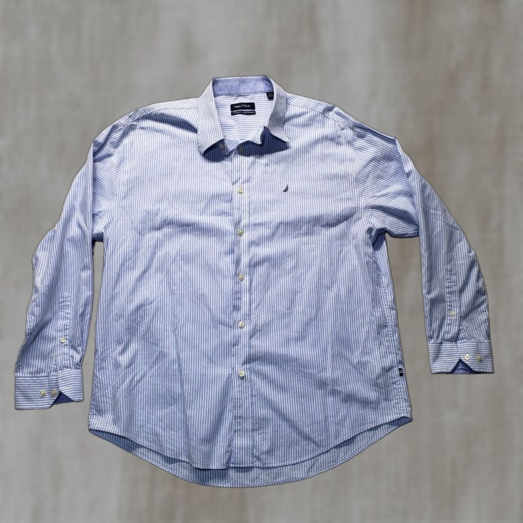 Nautica Nautica Solid Blue Long Sleeve Button-Up Shirt Men's 16.5 Regular Size US L / EU 52-54 / 3 - 1 Thumbnail
