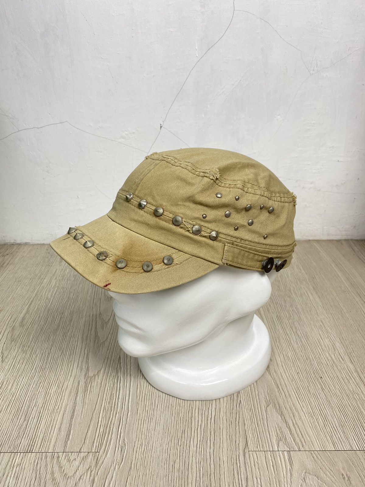 Japanese Brand × KMRii × Le Grande Bleu (L.G.B.) 2000s Studed distressed patrol cap Size ONE SIZE - 2 Thumbnail