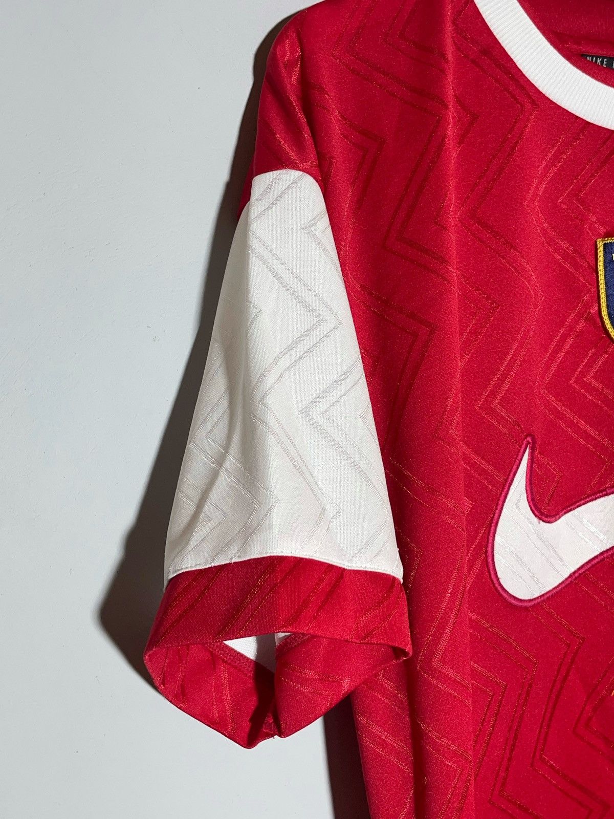 Nike × Vintage Arsenal FC Nike Vintage 90’s Centre Logo Football Shirt Size US XL / EU 56 / 4 - 3 Thumbnail
