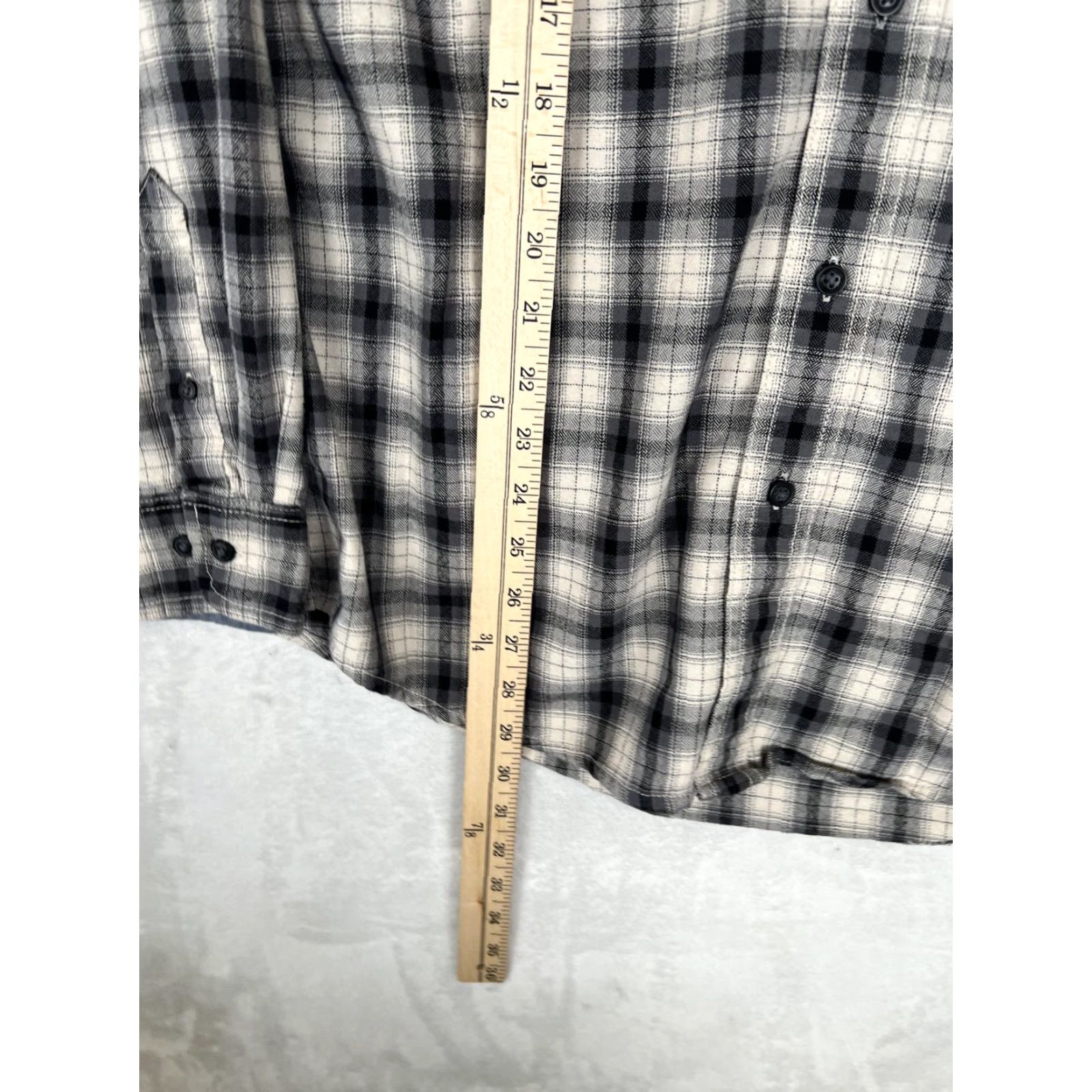 Vintage G.H. Bass & Co. Shirt Mens Large Gray Plaid Flannel Long Sleeve Button Front Size US L / EU 52-54 / 3 - 4 Thumbnail