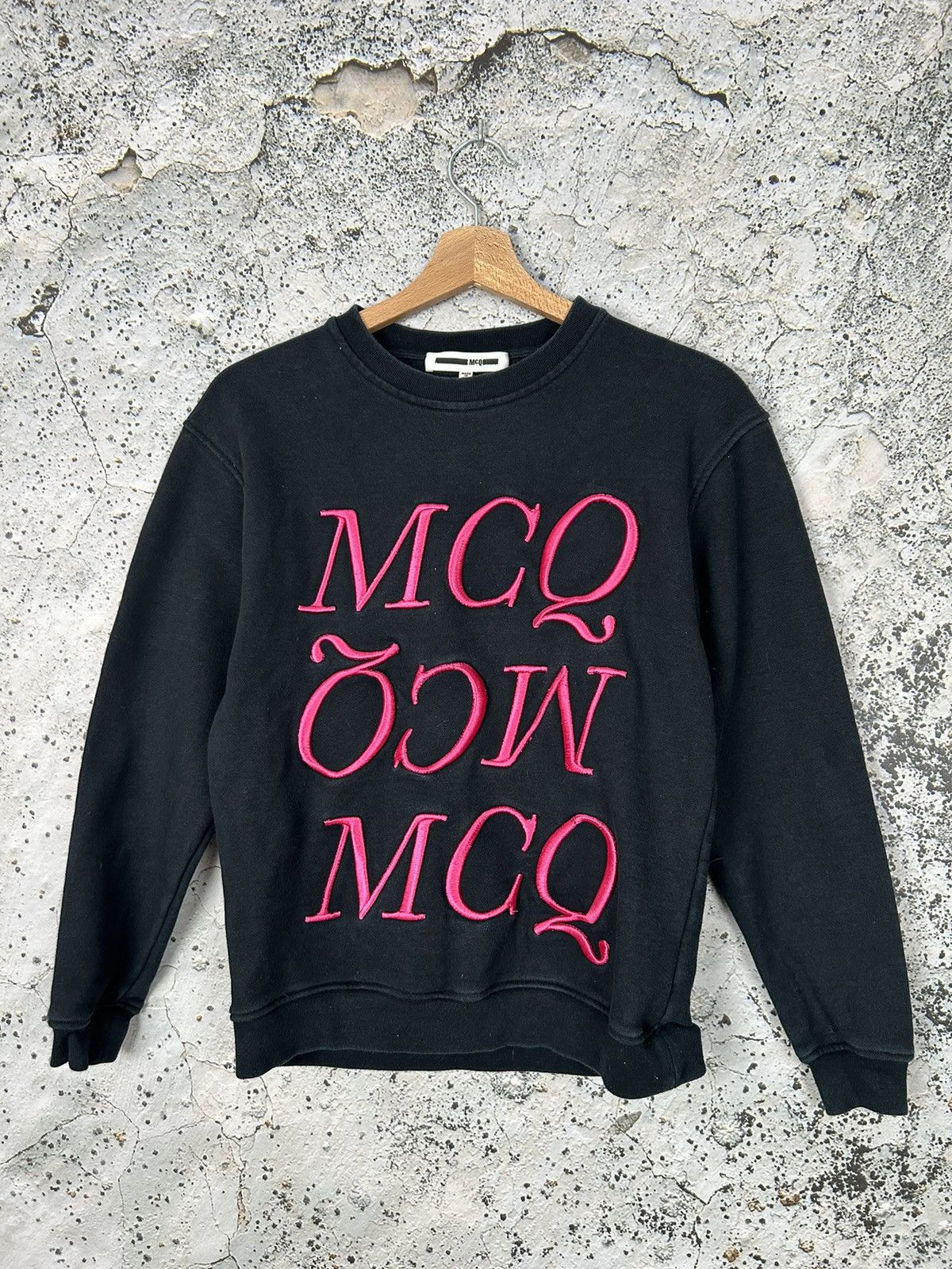 Designer MCQ Alexander McQueen Embroidered Big Logo Crewneck Size US XS / EU 42 / 0 - 1 Thumbnail