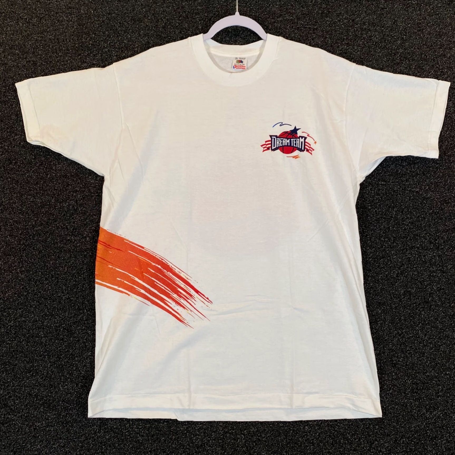 Fruit Of The Loom VINTAGE Fruit of the Loom Dream Team Basketball Shirt Mens XL White Logo Tee S/S 1990s Size US XL / EU 56 / 4 - 2 Thumbnail