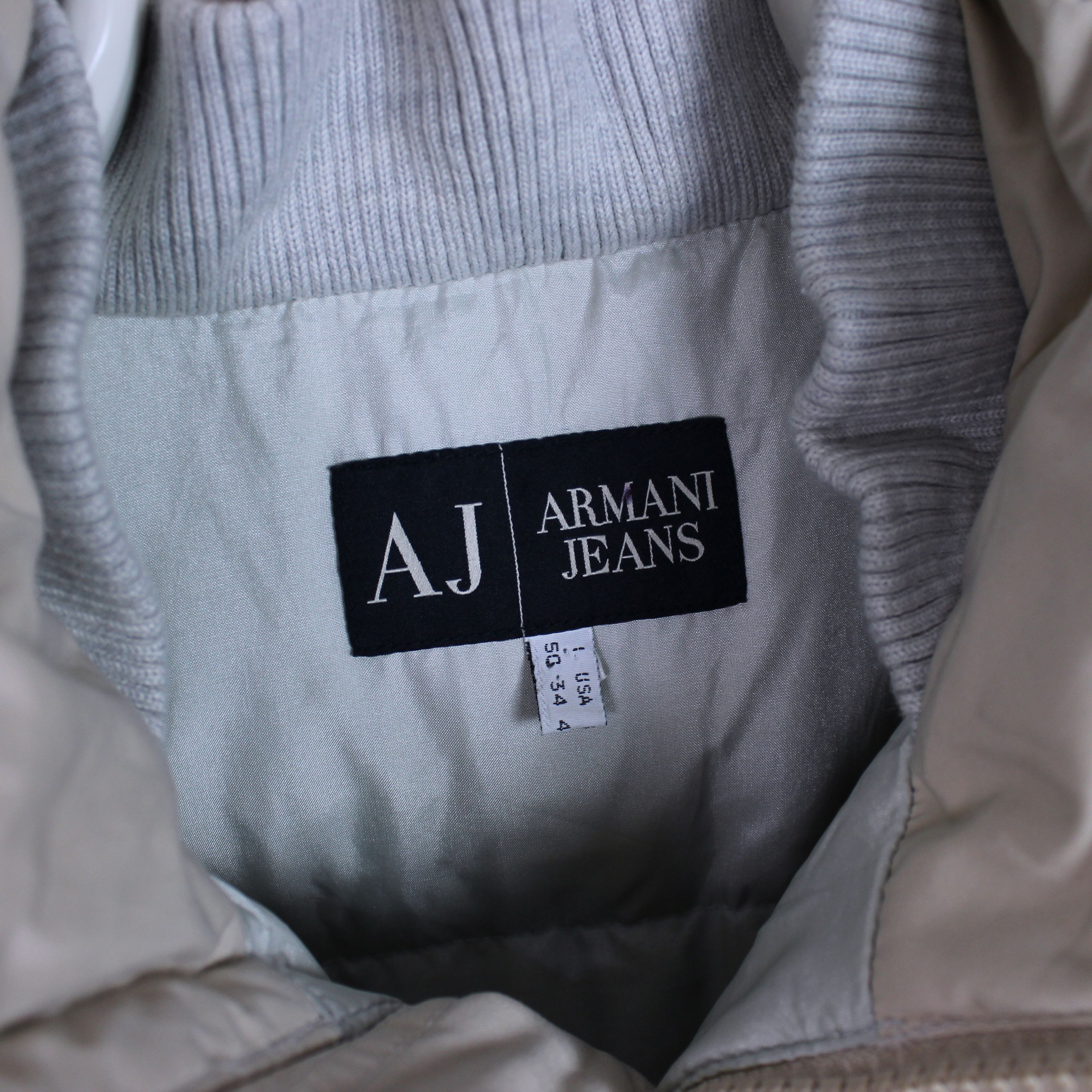 Armani Armani Jeans down jacket heavy winter beige coats L Size US L / EU 52-54 / 3 - 13 Thumbnail
