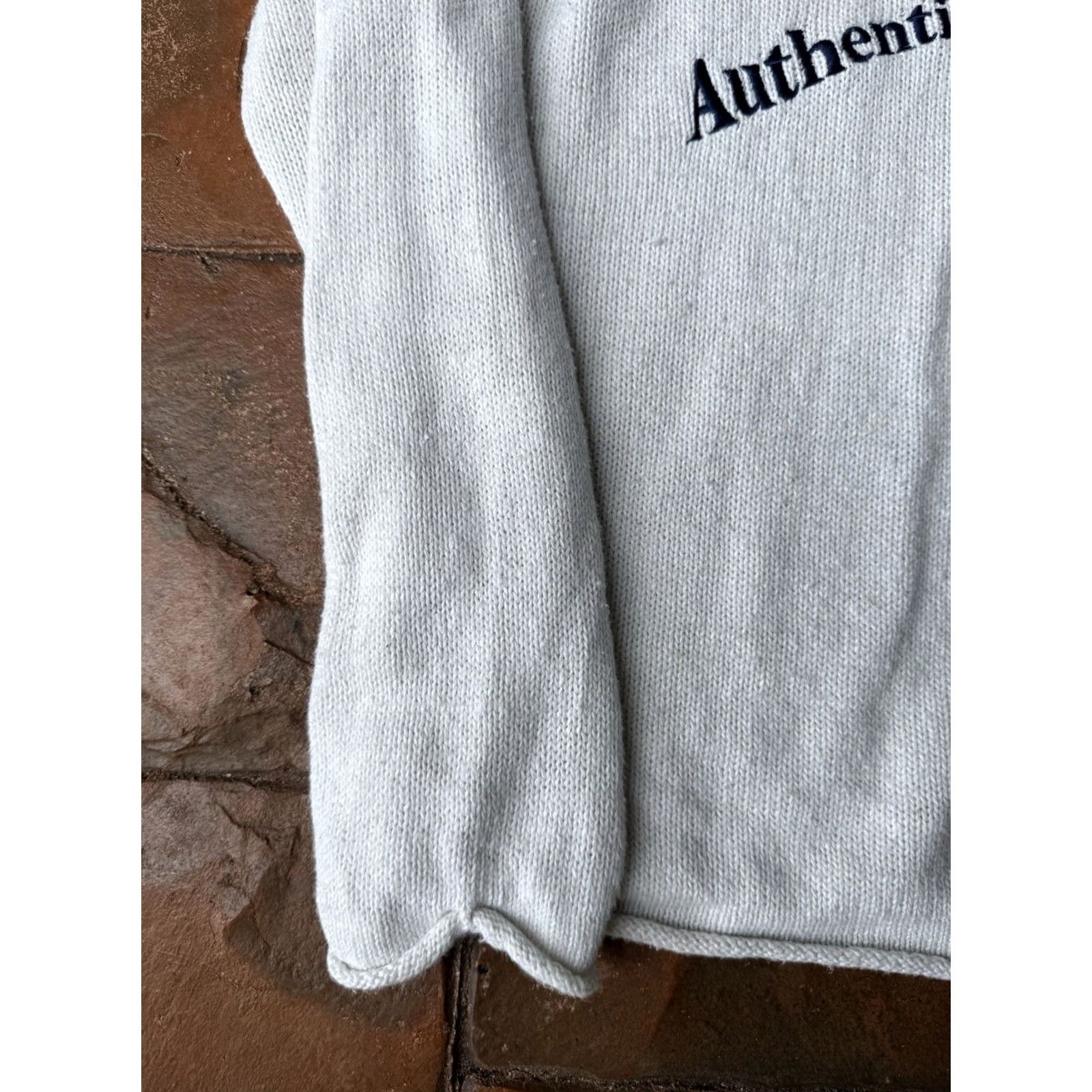 Disney VINTAGE Disney Mickey Mouse Knit Sweater Unisex Medium White Embroidered 80s Logo Crew Neck Pullover Knit Weather All Seasons Boys Mens Womens Size US M / EU 48-50 / 2 - 5 Thumbnail