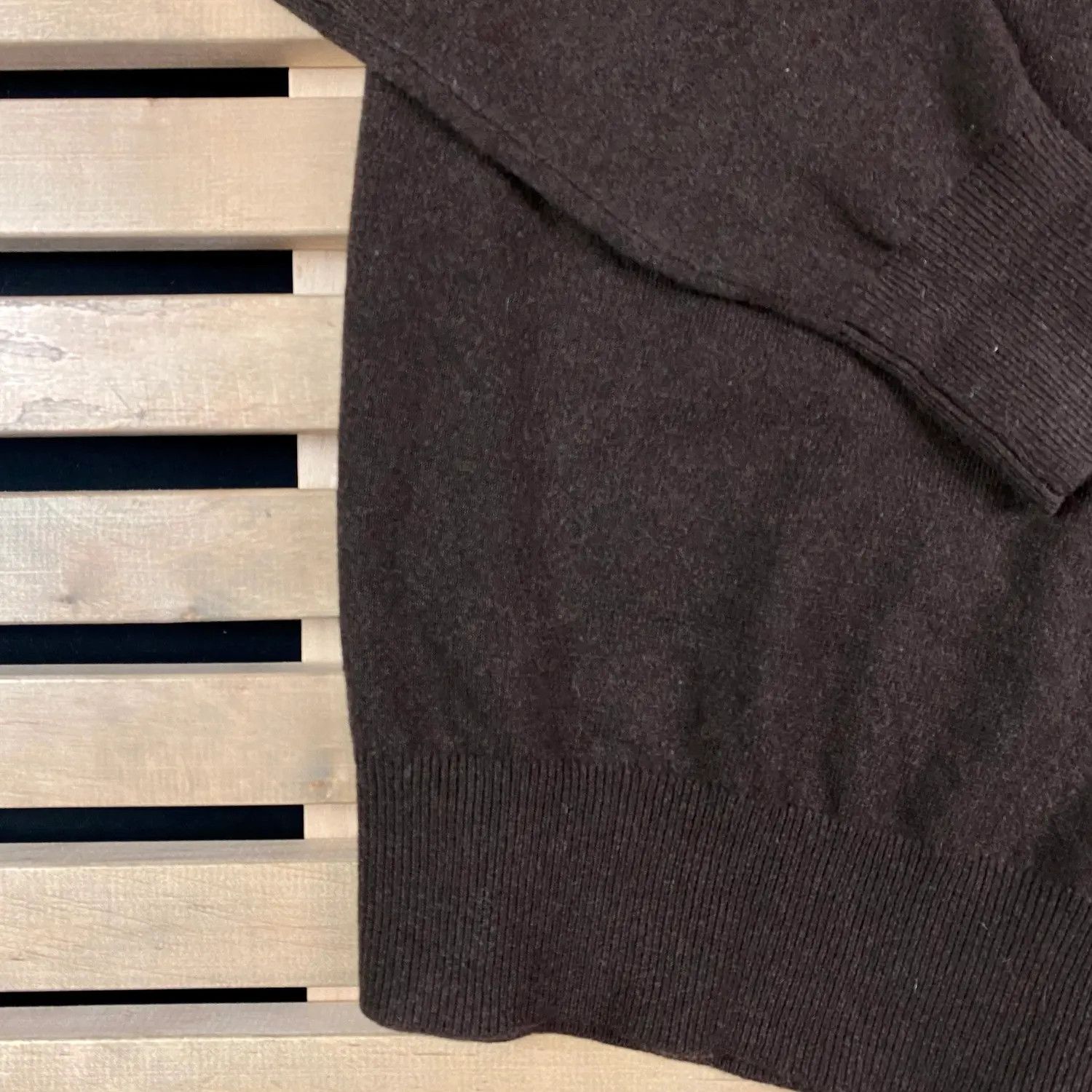 Gant Mens Jumper V Neck Gant Size M Wool Size US M / EU 48-50 / 2 - 3 Thumbnail