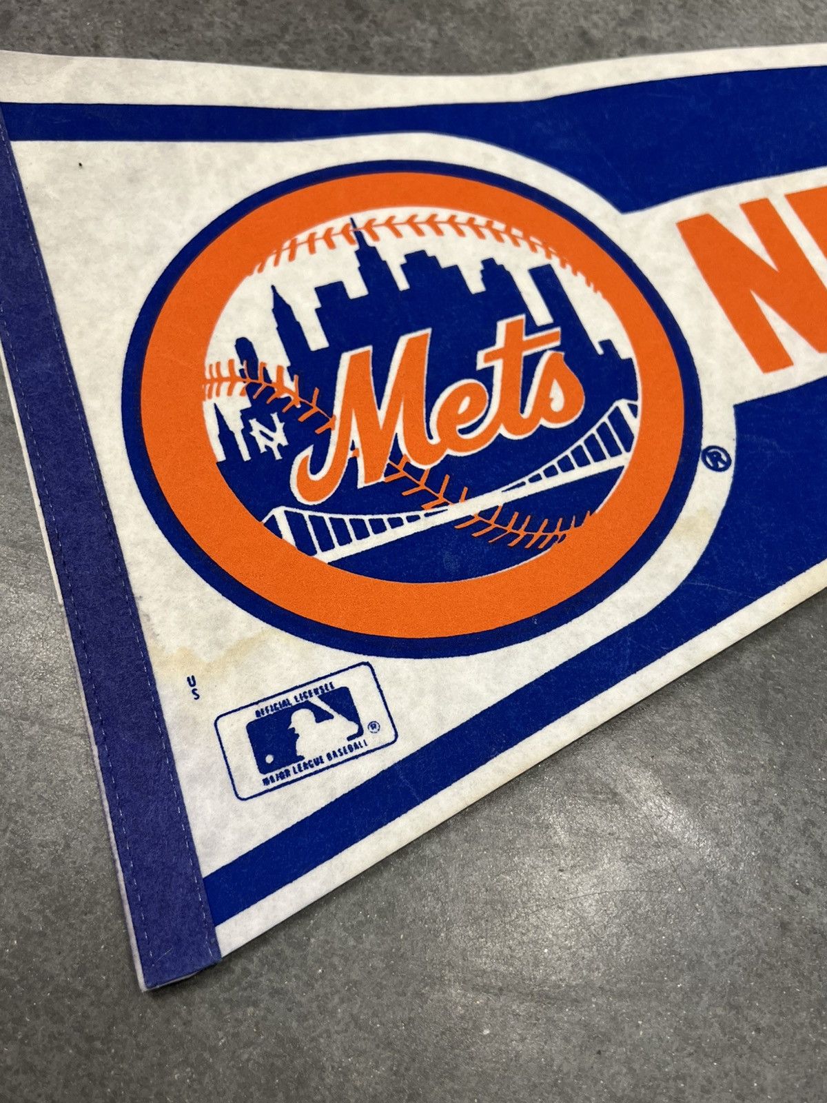 Vintage 90's VTG Vintage MLB New York Mets Baseball Team Pennant Size ONE SIZE - 3 Thumbnail