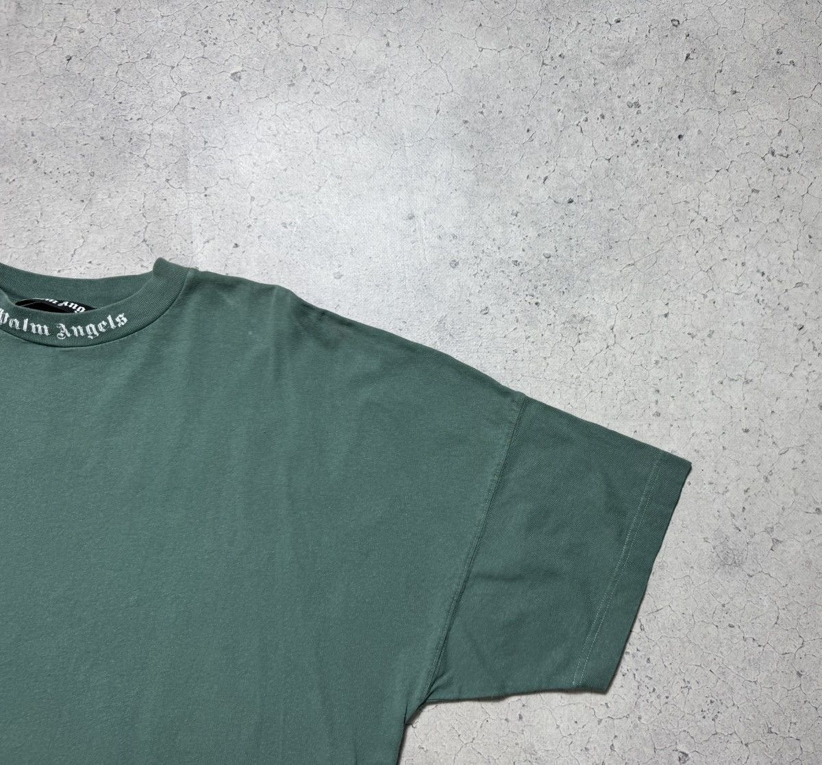 Palm Angels Palm Angels Oversize Big Logo T-Shirt Luxury Size S Size US S / EU 44-46 / 1 - 3 Thumbnail