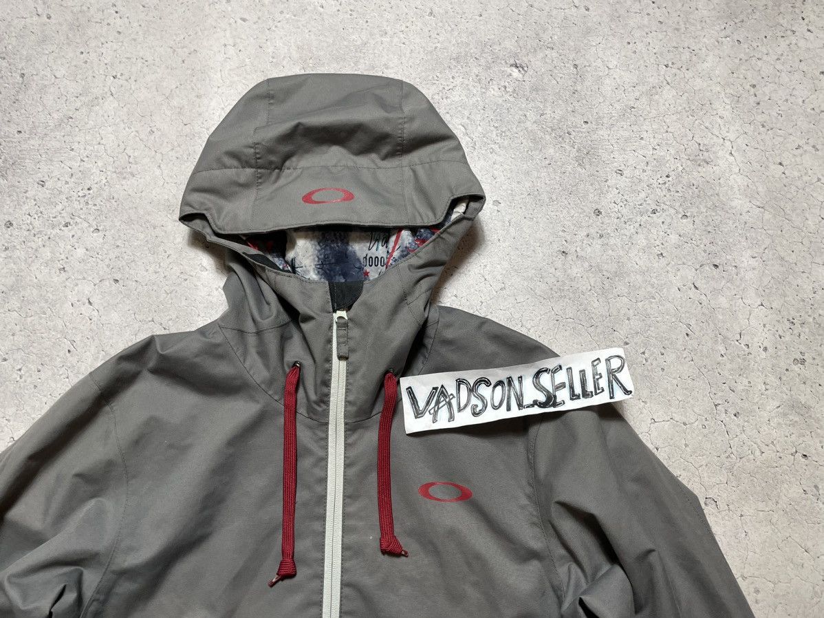 Oakley Vintage Oakley Y2K Gorpcore Ski Jacket Size US S / EU 44-46 / 1 - 5 Thumbnail