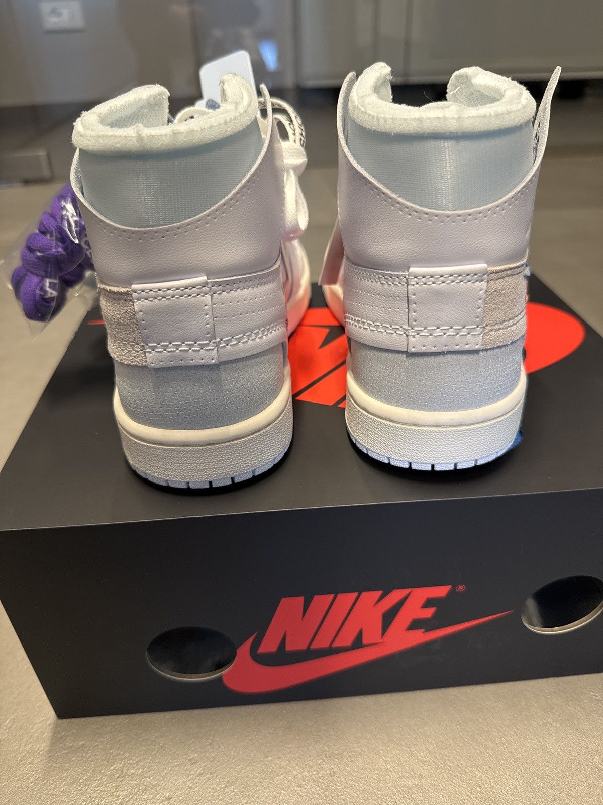 Nike × Off-White Air Jordan 1 Retro High V.A.A. Alaska Size US 6 / EU 39 - 12 Thumbnail