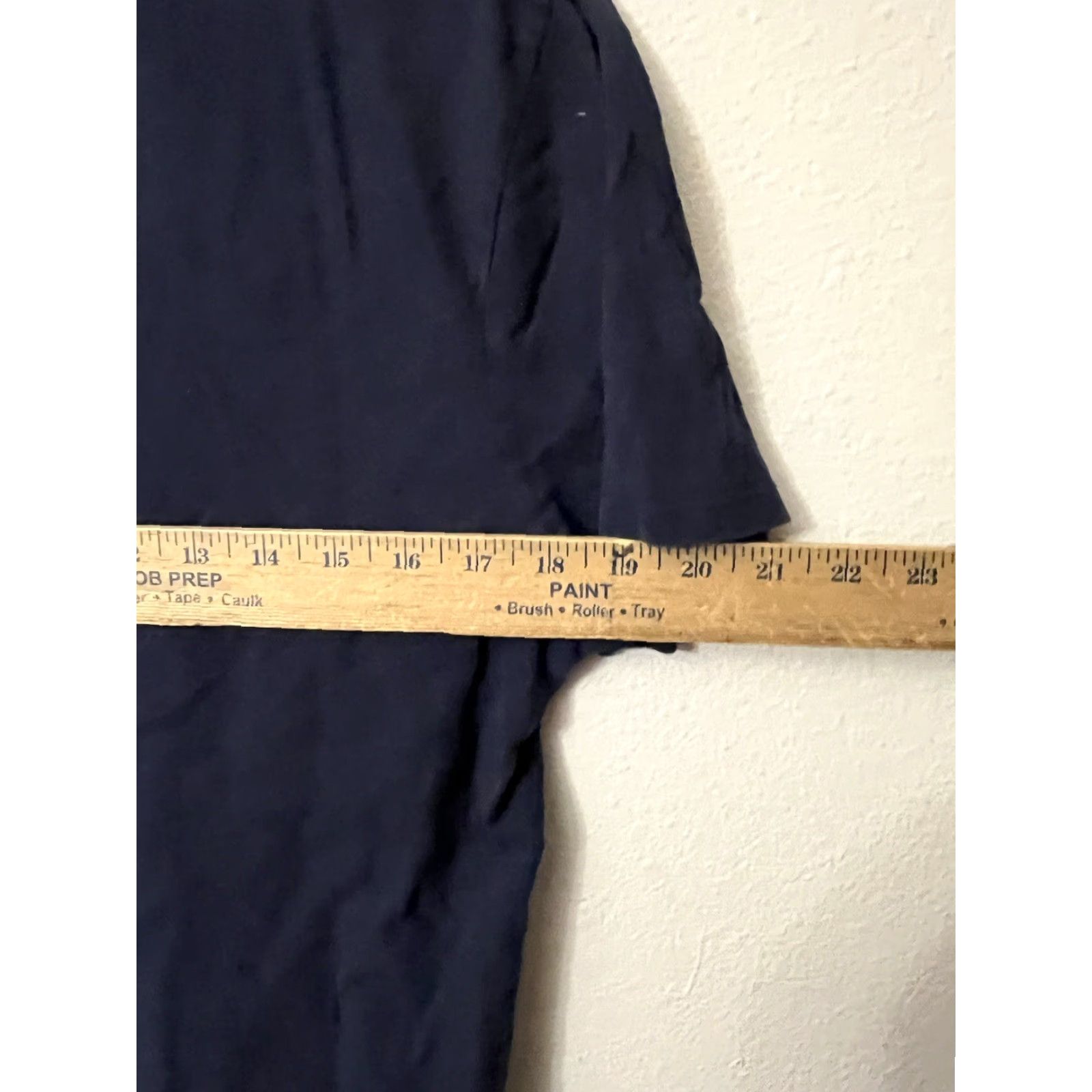Tommy Hilfiger VINTAGE Tommy Hilfiger Mens T-Shirt Crew Neck Short Sleeve Navy Blue M Adult Medium Crew Neck T-Shirt Mens Size US M / EU 48-50 / 2 - 5 Thumbnail