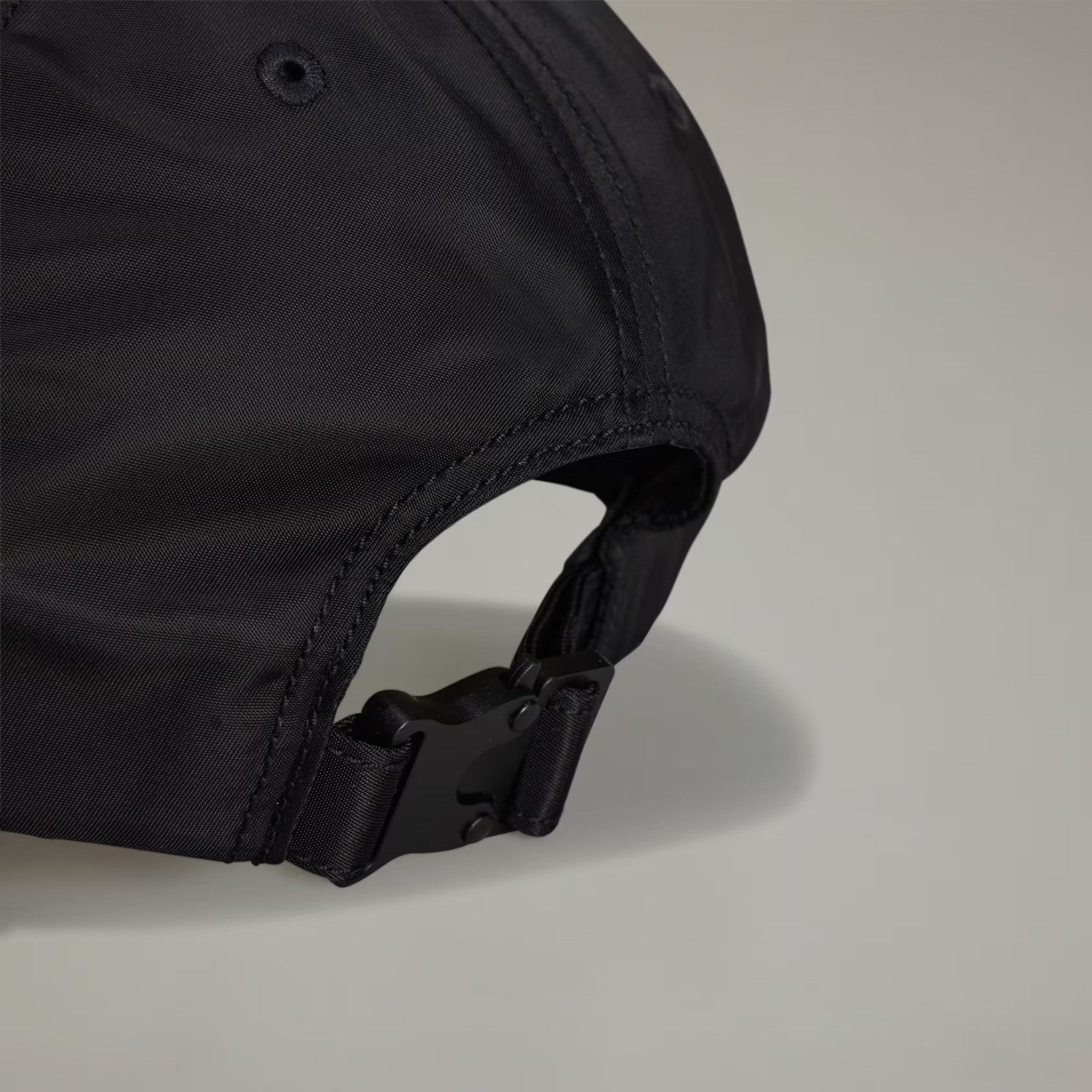 Adidas o1mle0526 Size: L / Tech Baseball Cap & Hat in Black Size ONE SIZE - 4 Thumbnail