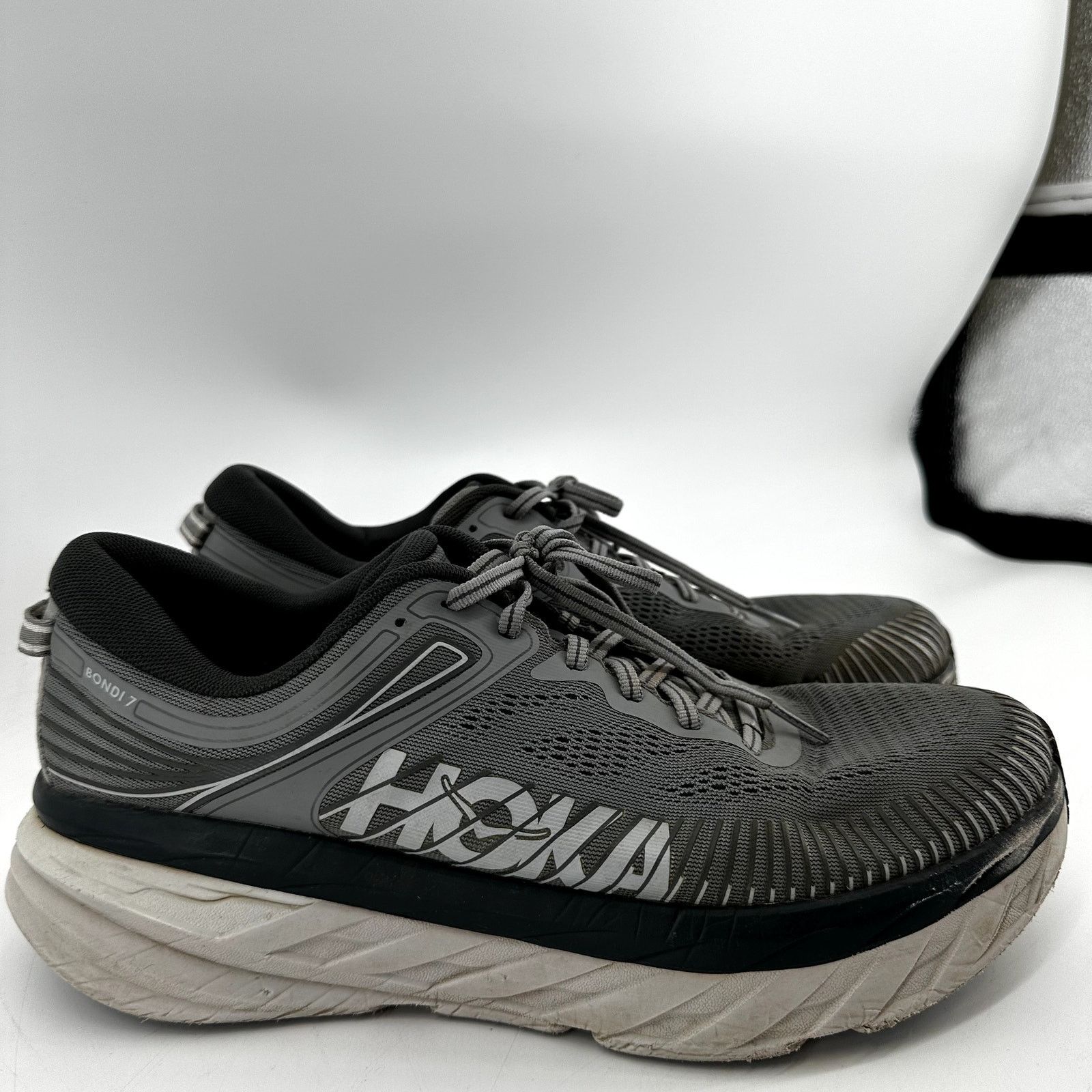 Hoka Hoka One One Bondi 7 Running Shoes Lace Memory Foam Gray 11 Size US 11 / EU 44 - 3 Thumbnail