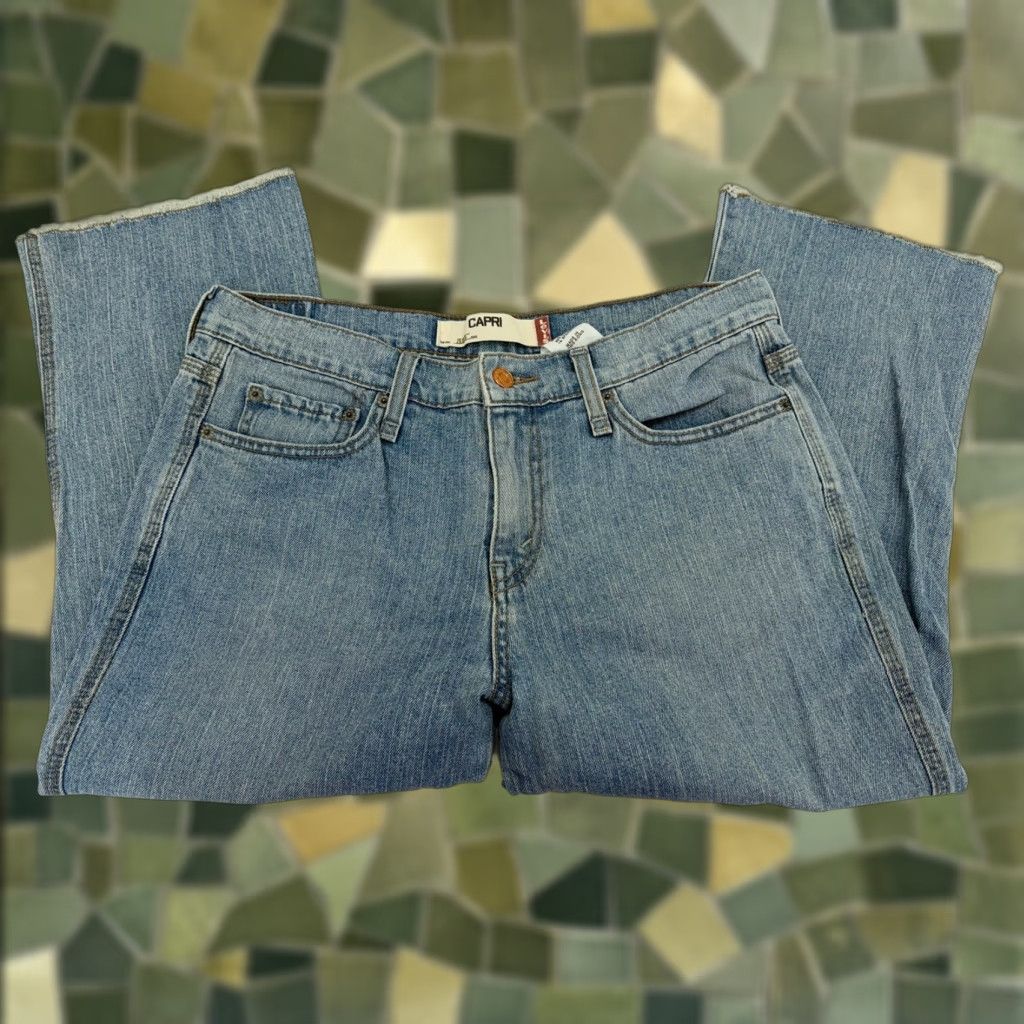 Levi's Levi's Capris Womens Size 10 515 Denim Cut Offs Size ONE SIZE - 1 Thumbnail