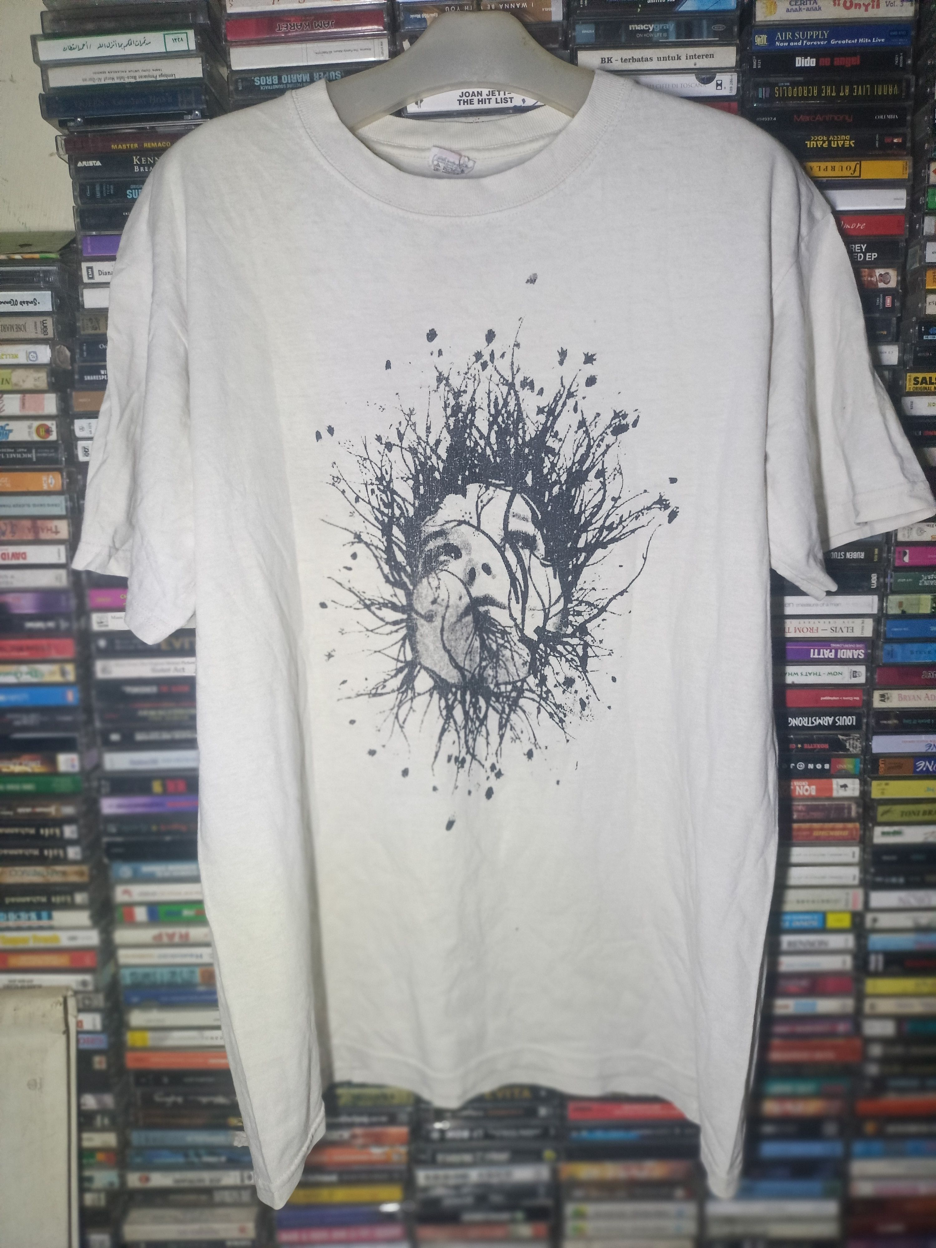 Vintage Vintage Y2K Björk Graphic Tee - Anvil Tag Size US L / EU 52-54 / 3 - 1 Thumbnail