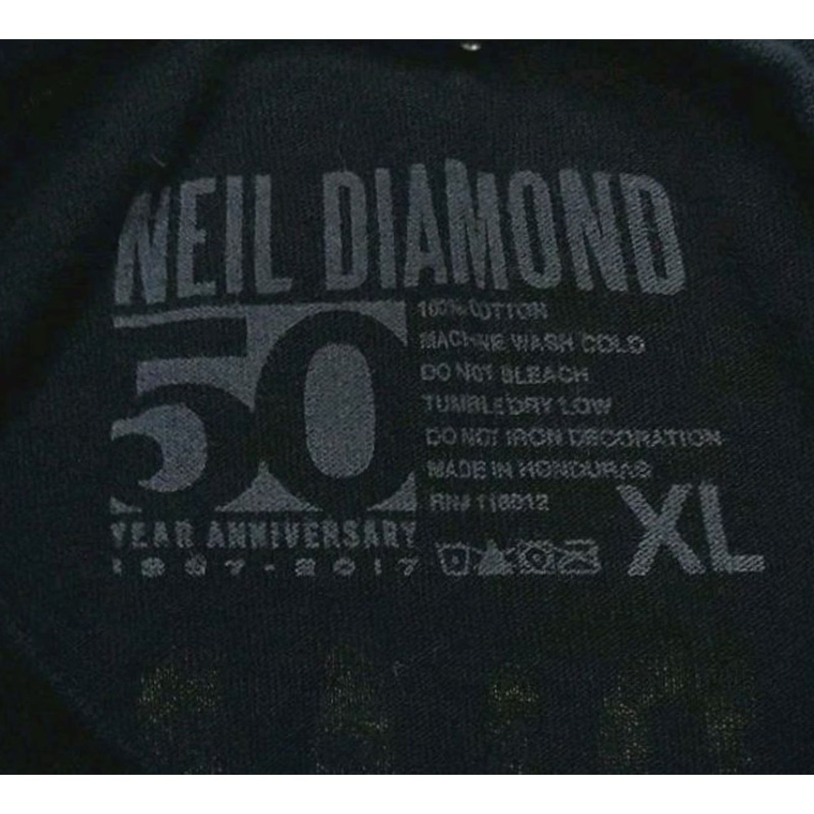 Vintage Neil Diamond 50 Year Anniversary World Tour Mens T-Shirt XL Black Graphic Print Short Sleeve Crew Neck Men' s Rock Band 2007-2017 Size US XL / EU 56 / 4 - 5 Thumbnail