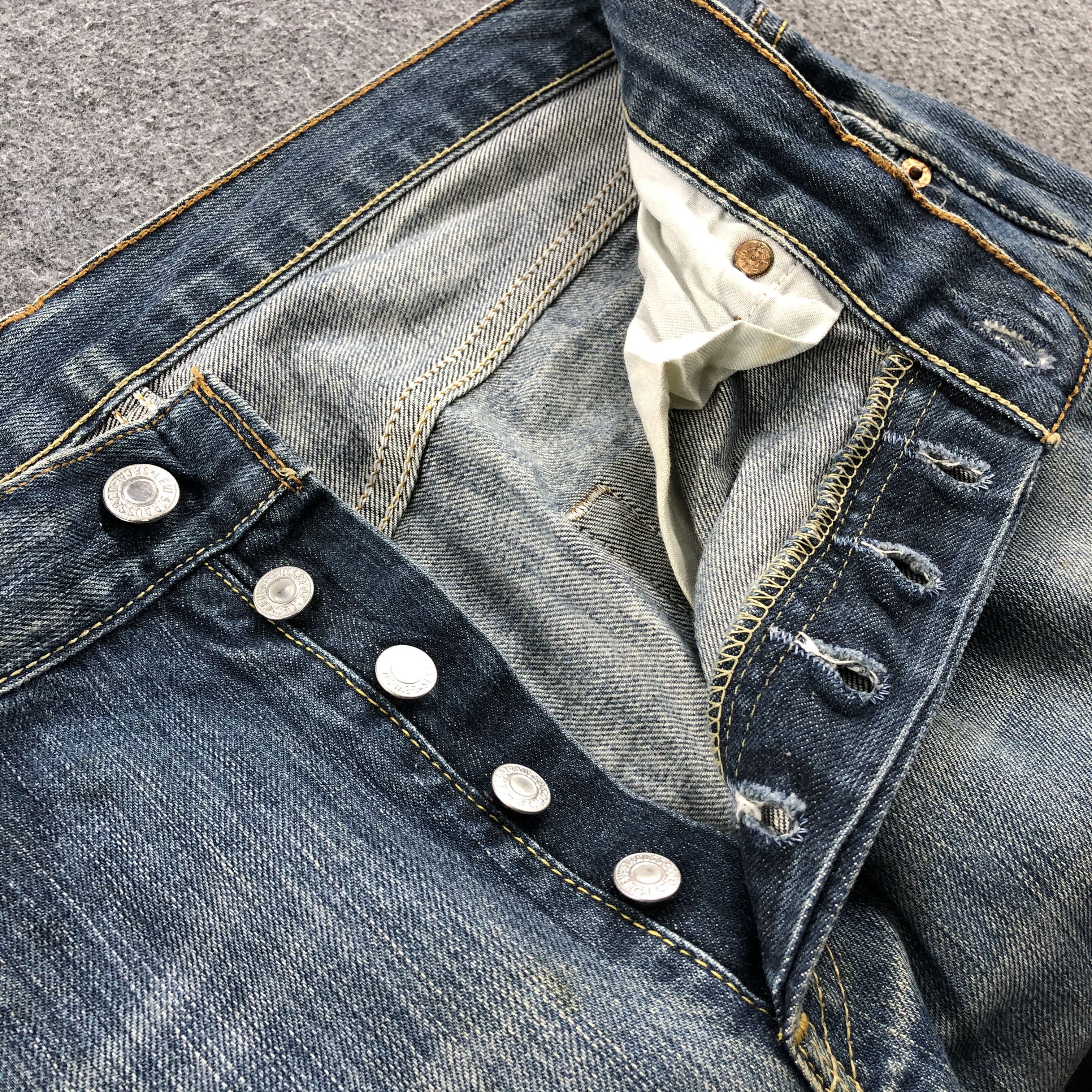 Levi's Vintage Levis 501 Jeans-JM861 Size US 33 - 8 Thumbnail