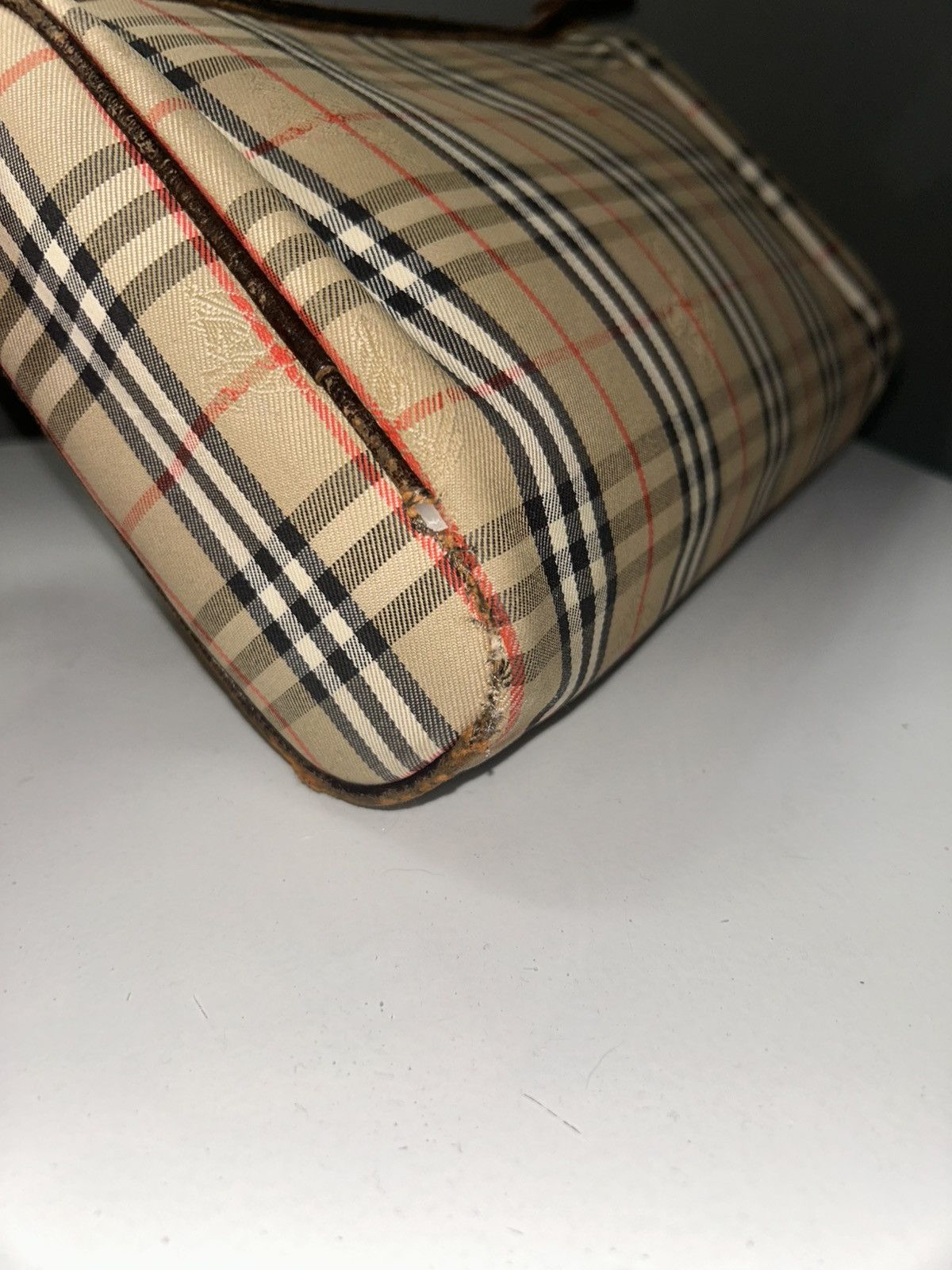 Burberry Vintage Burberry Nova Check Canvas Clutch Bag Size ONE SIZE - 12 Thumbnail
