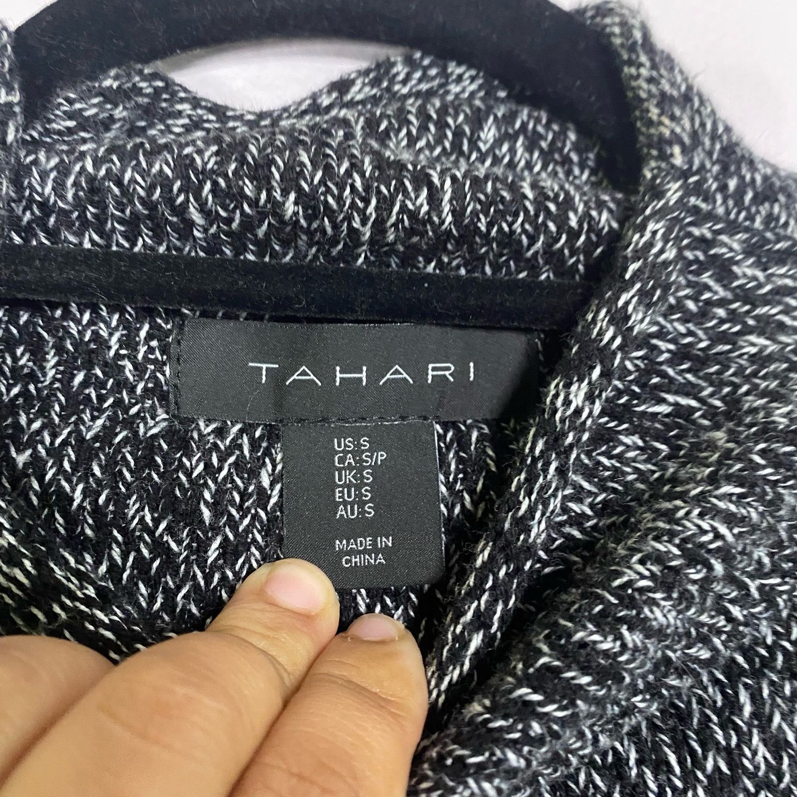 Elie Tahari Tahari Slouchy Cotton-Blend Rolled Hem Cowl Neck Sweater S Size S / US 4 / IT 40 - 2 Thumbnail