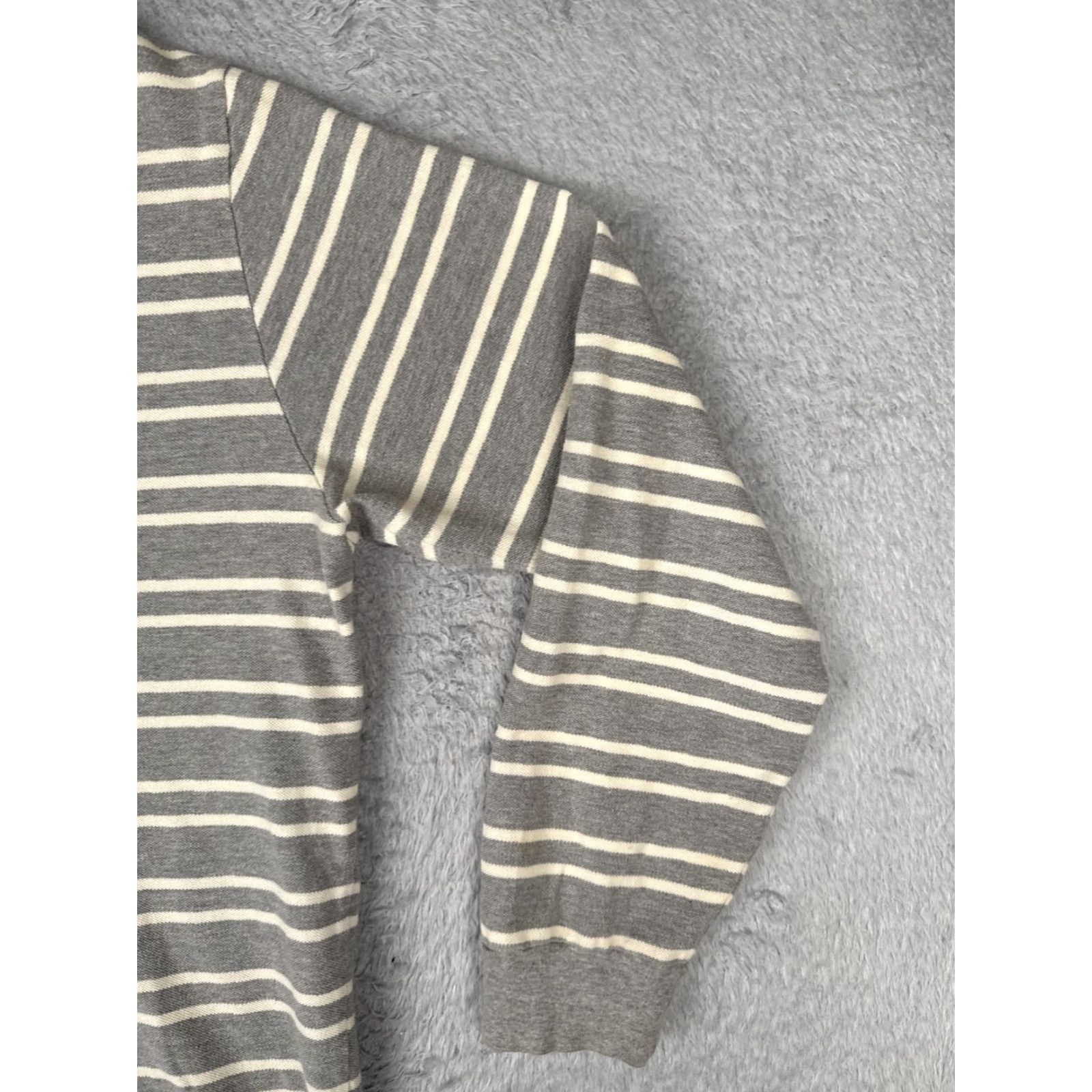 Polo Ralph Lauren Polo Ralph Lauren Polo Shirt Mens XL Gray Stripe Knit Long Sleeve Golf Rugby Size US XL / EU 56 / 4 - 2 Thumbnail