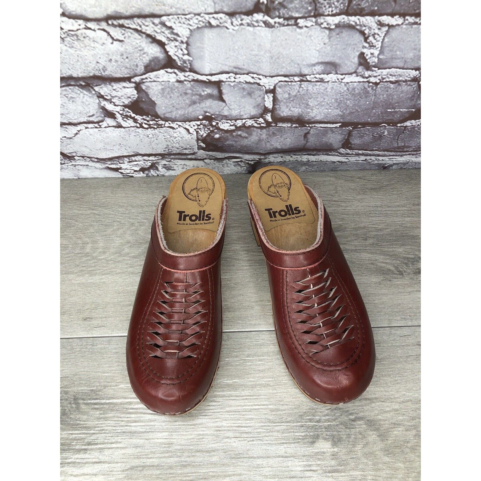 Umbro TROLLS By Samhall Burgundy Leather & Wood Sweden Clogs Shoes Size US 7 / IT 37 - 2 Thumbnail