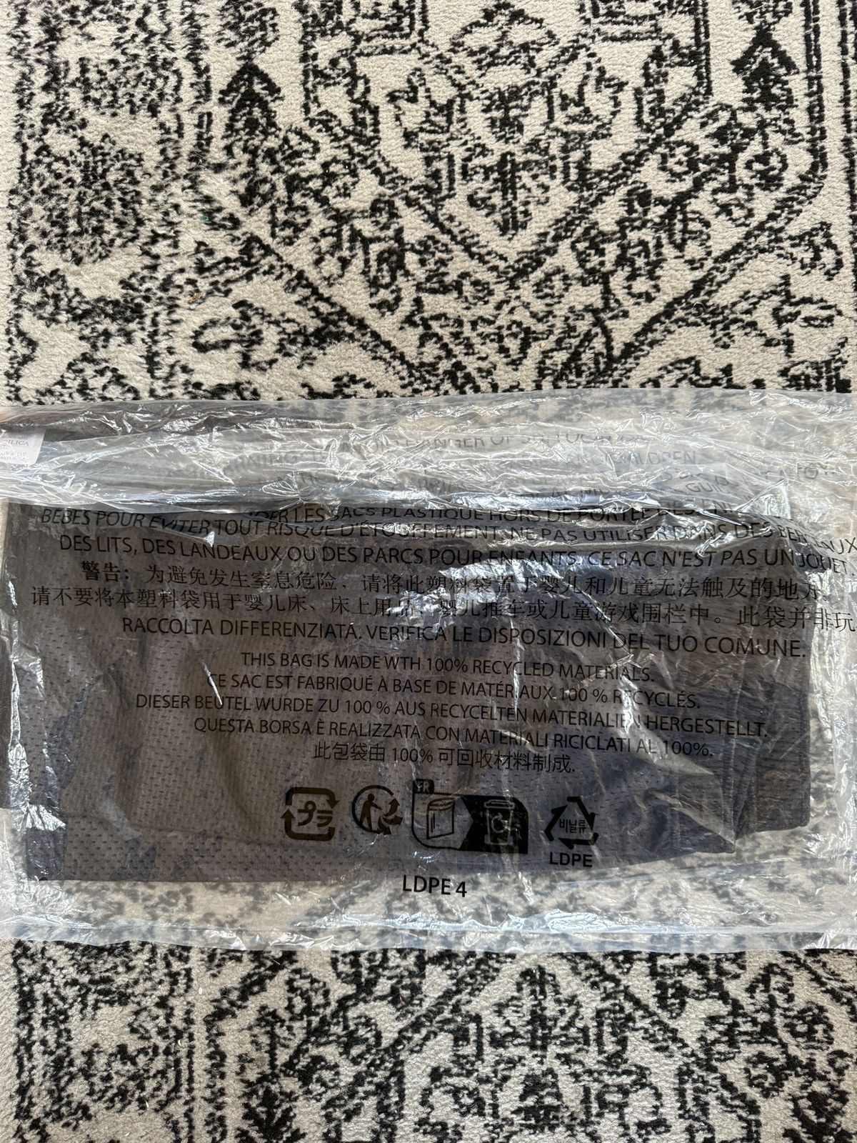 Supreme Supreme Ghostface Shorts Black Medium Size US 32 / EU 48 - 2 Thumbnail