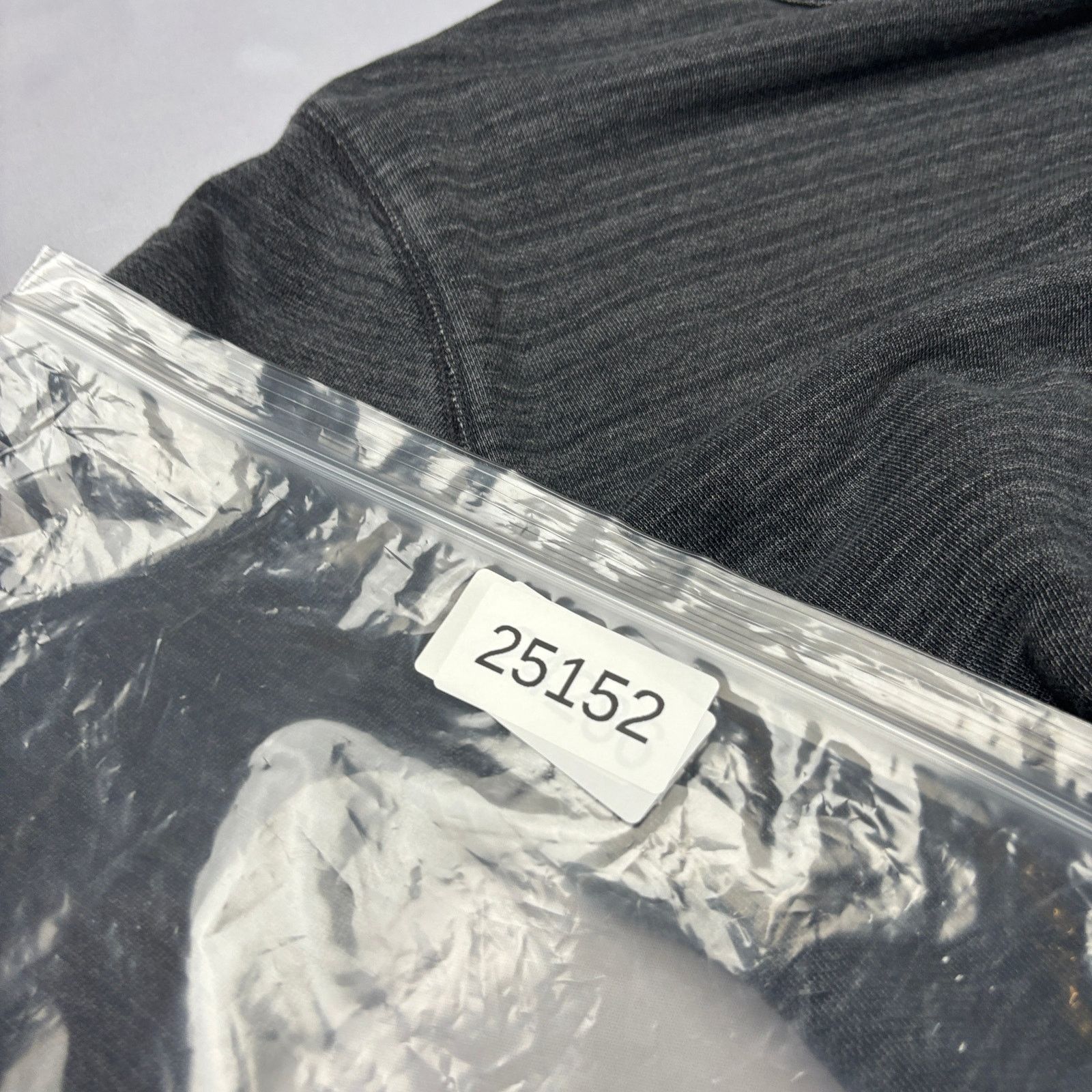 Todd Snyder Todd Snyder French Terry Pullover Single V Sweatshirt Mens M Size US M / EU 48-50 / 2 - 13 Thumbnail