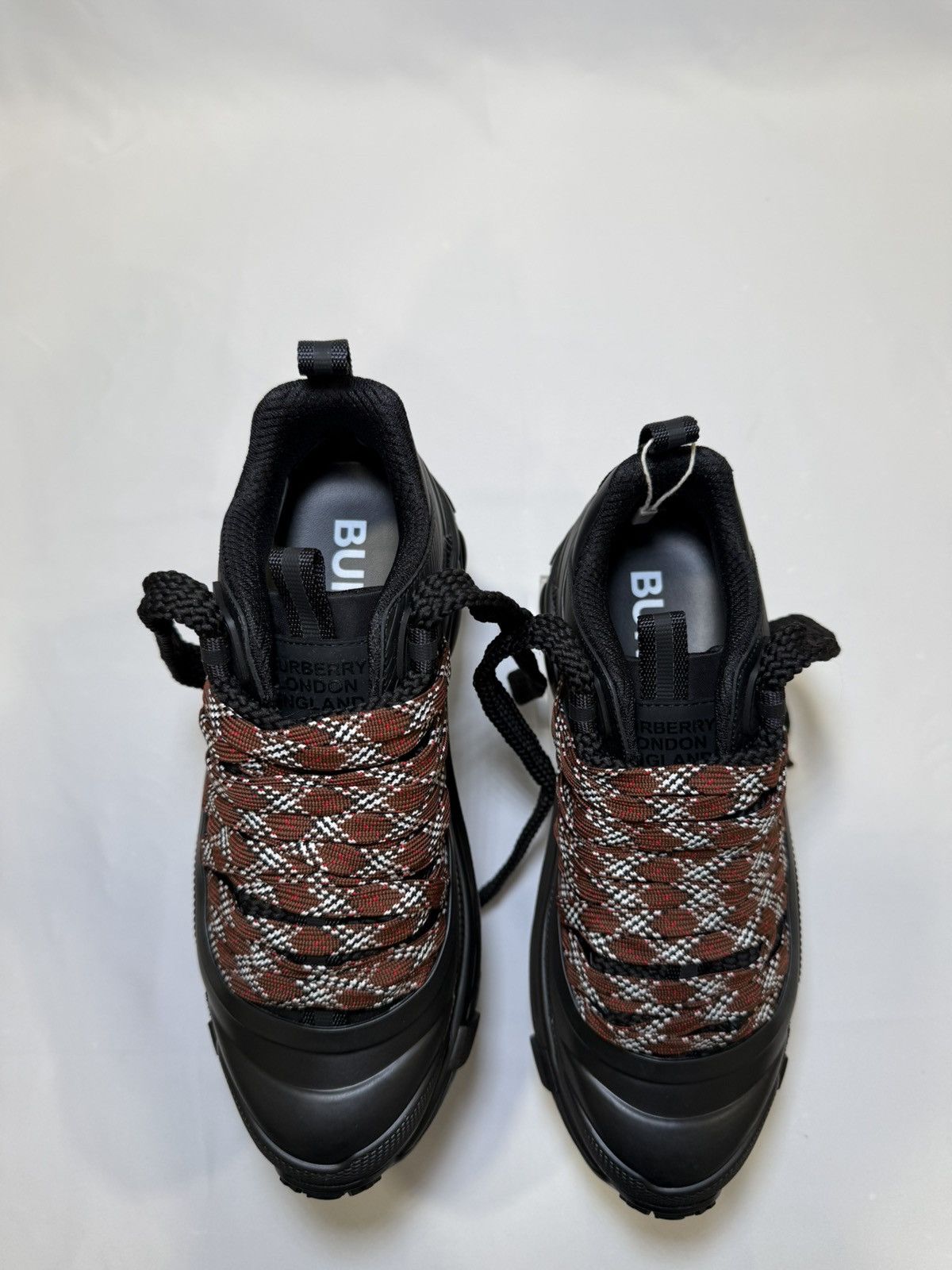 Burberry Burberry Arthur Sneaker Size US 7 / EU 40 - 6 Thumbnail