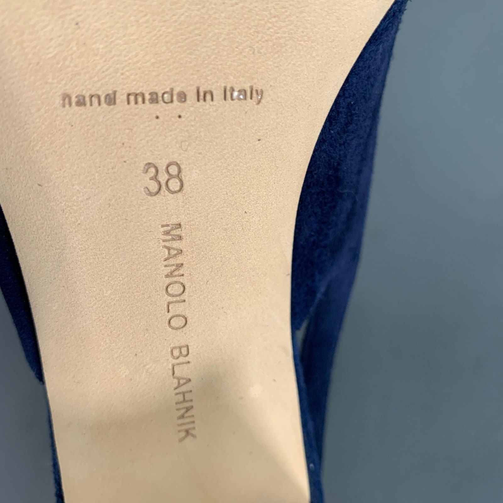 Manolo Blahnik MANOLO BLAHNIK Size 8 Navy Suede Slingback Pumps Size US 9.5 / IT 39.5 - 7 Thumbnail