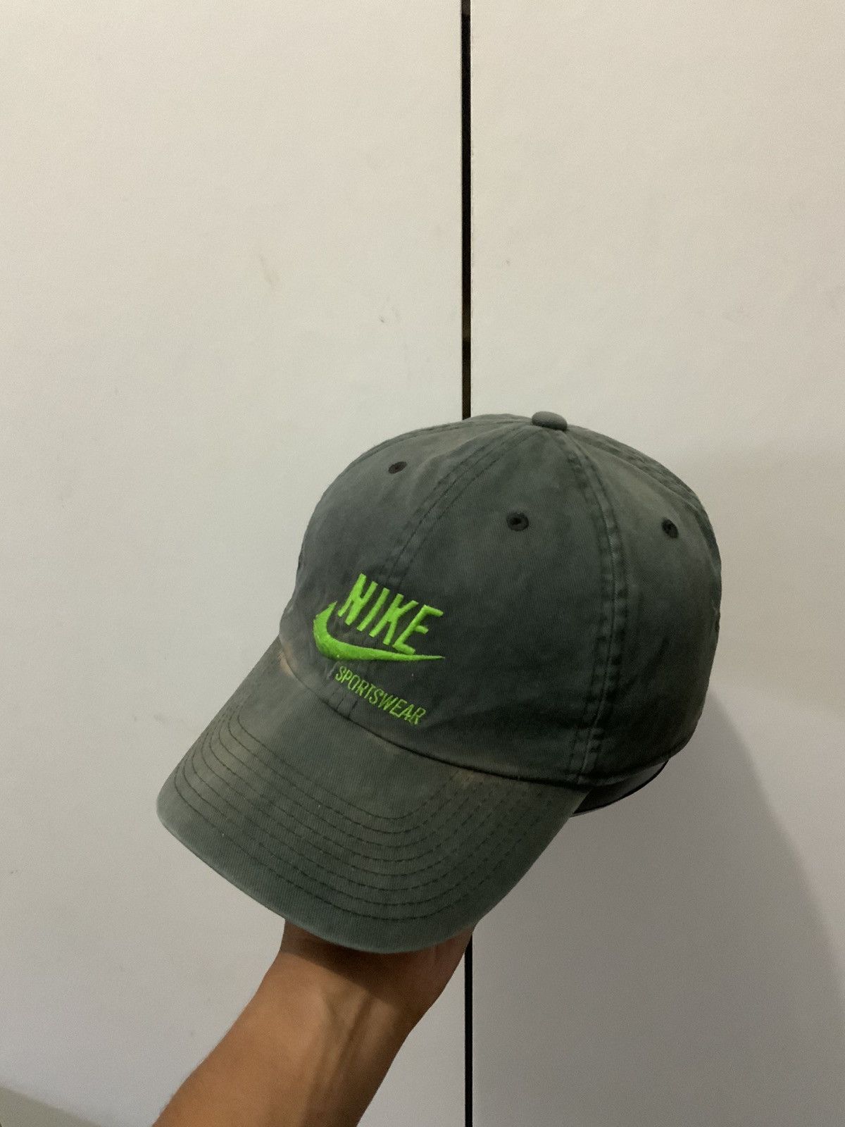 Nike Nike Swoosh Sportwear Fade hat Size ONE SIZE - 2 Thumbnail