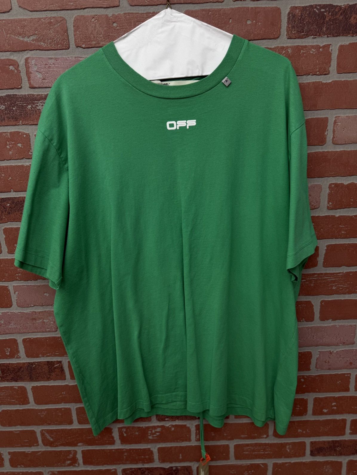 Off-White Off White Tee Shirt Size XL Green Clean Condition 🧼 Size US XL / EU 56 / 4 - 1 Thumbnail