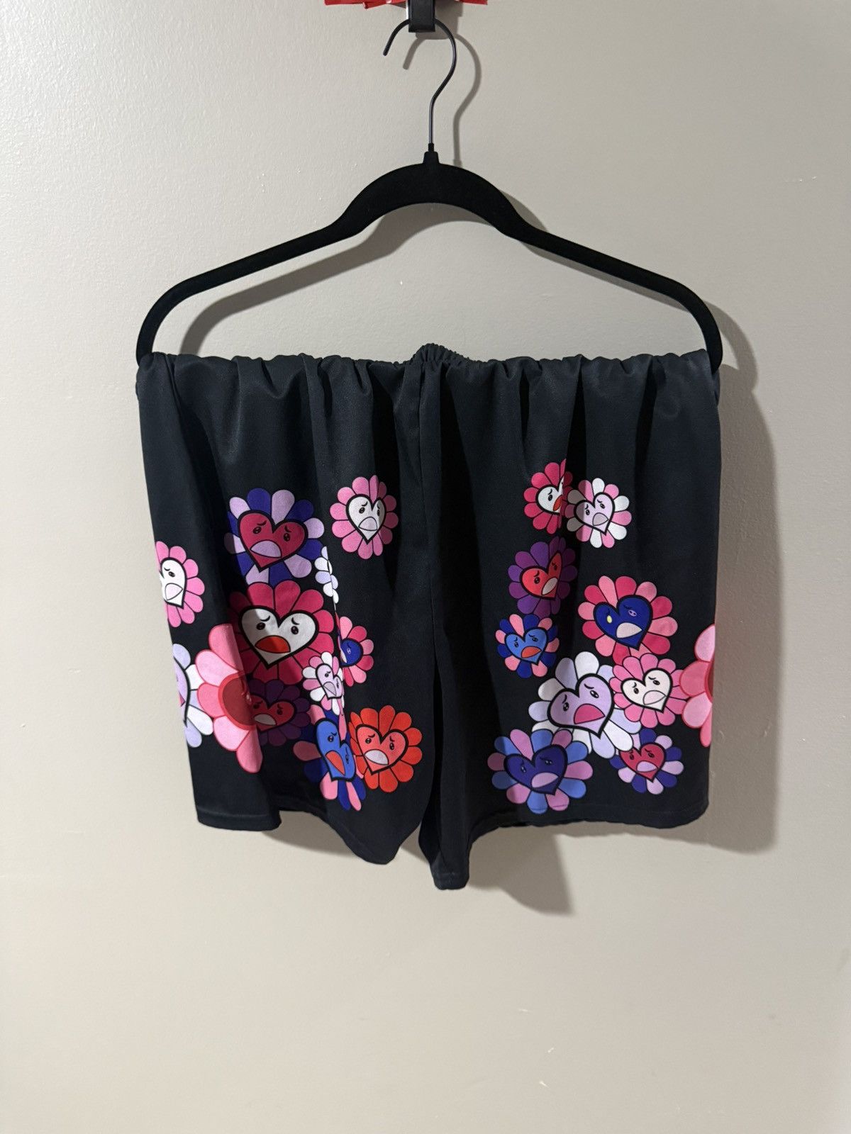 Other Black heart shorts XXL Size US 41 - 1 Thumbnail