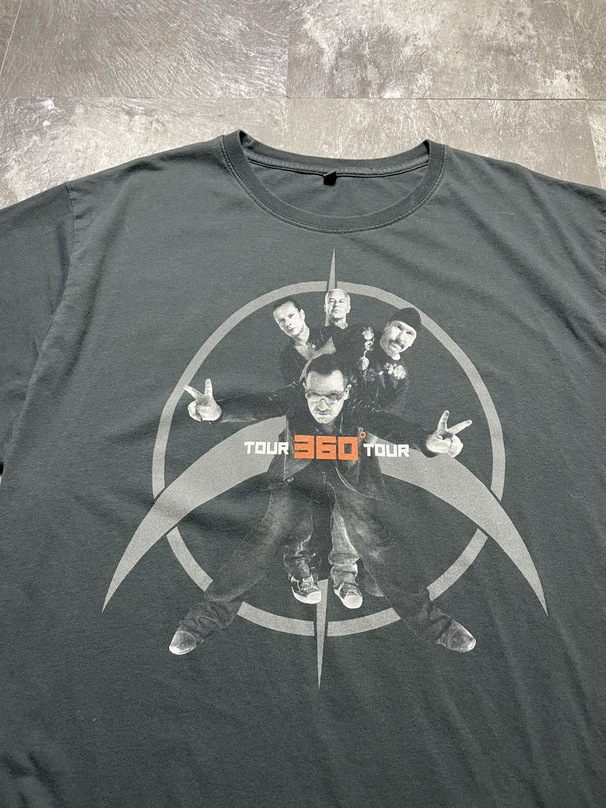 Band Tees U2 360 World Tour Printed Short Sleeve T Shirt Y2k Rock Size US XXL / EU 58 / 5 - 2 Thumbnail
